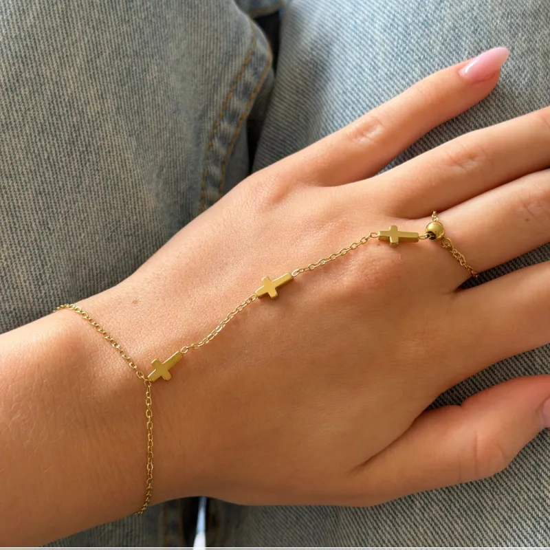 Heaven Sent Hand Chain made by Evry Jewels