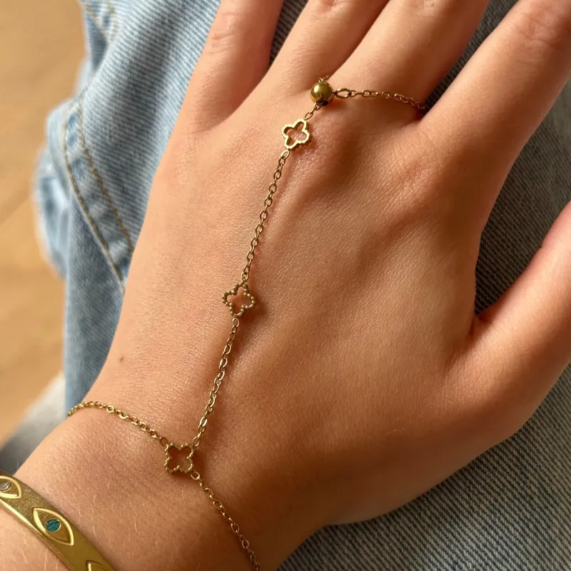 Lucky Me Hand Chain made by Evry Jewels
