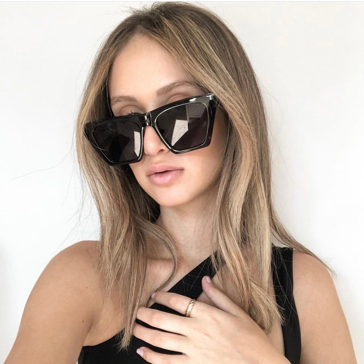 Paris Sunglasses sold by Evry Jewels product image thumbnail 9