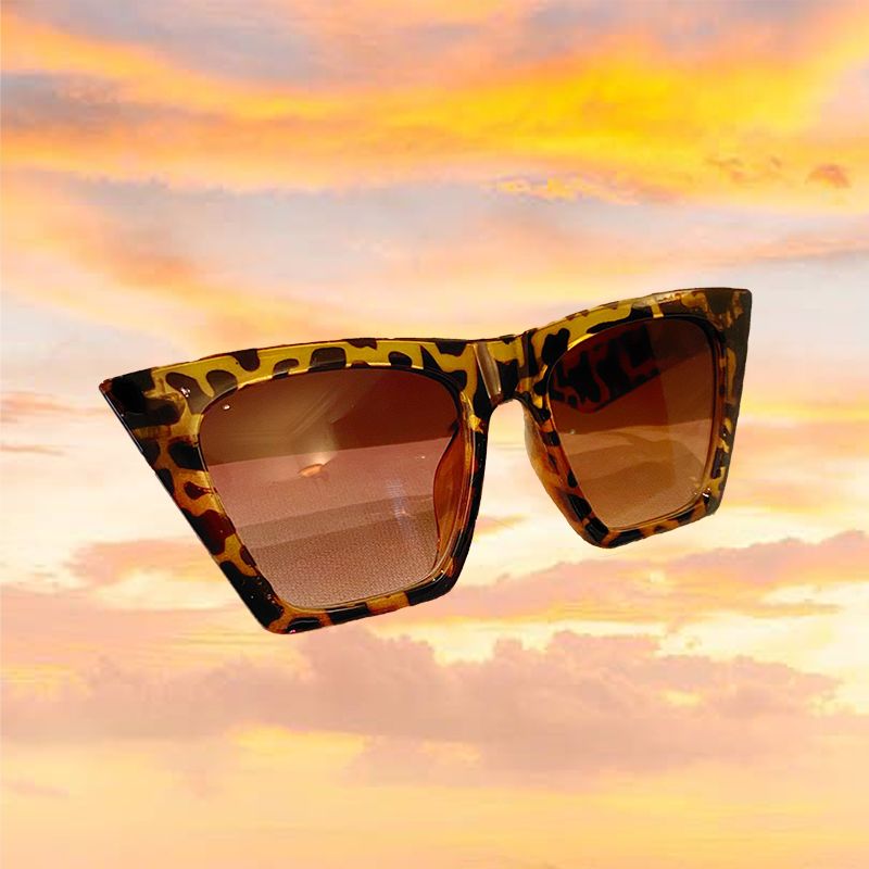Paris Sunglasses sold by Evry Jewels product image thumbnail 7