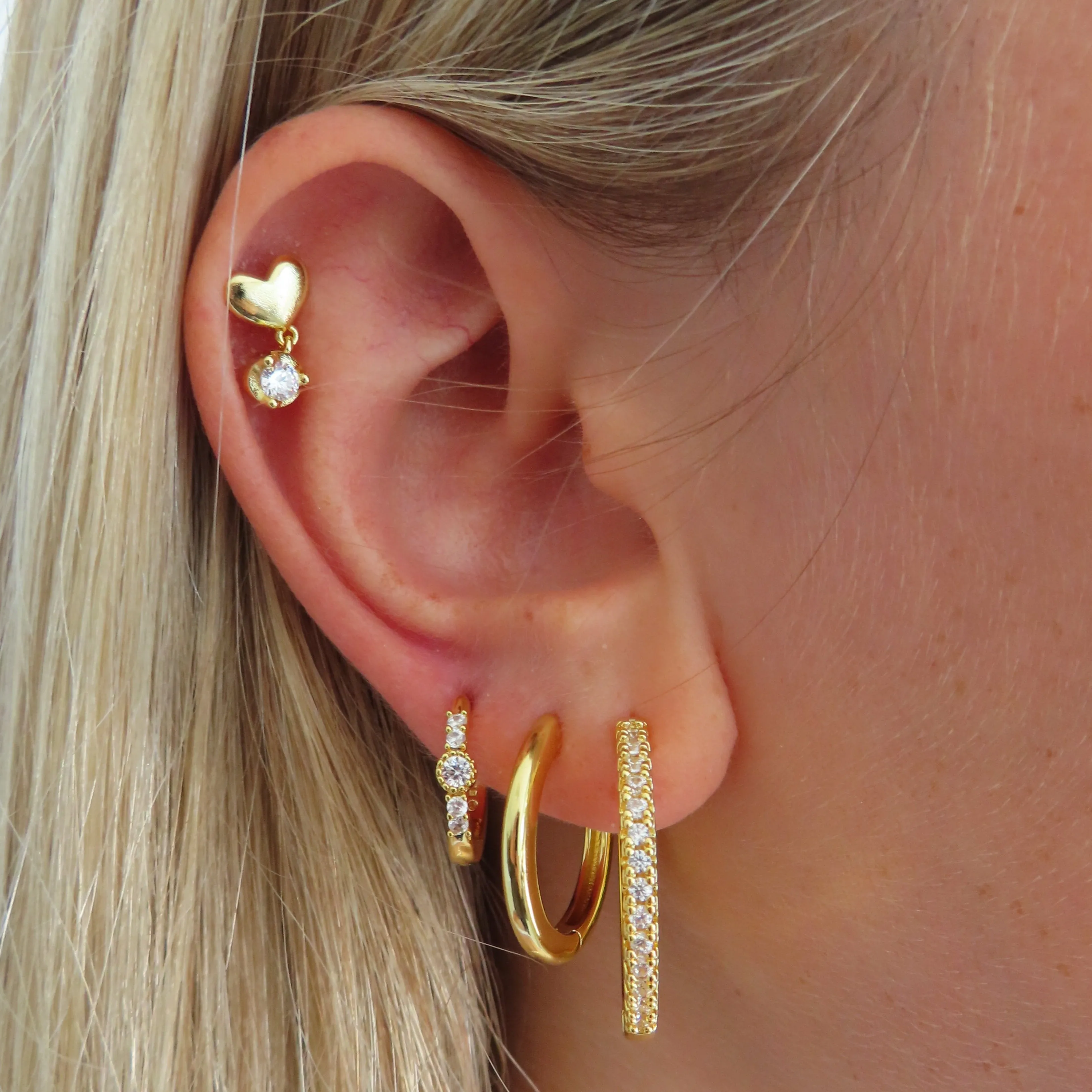 Lovely Earrings sold by Evry Jewels product image thumbnail 2
