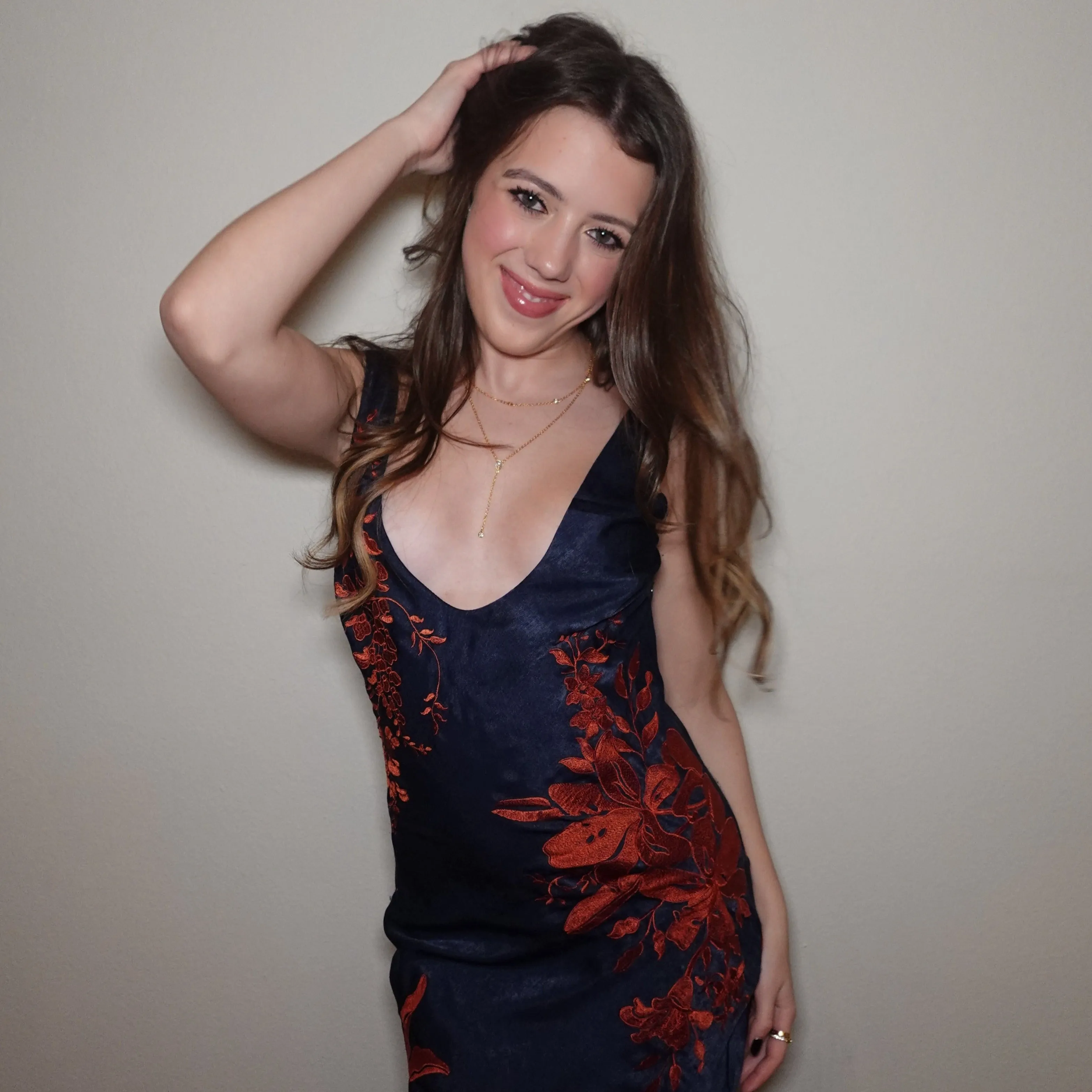 Yours Truly Necklace sold by Evry Jewels product image thumbnail 4