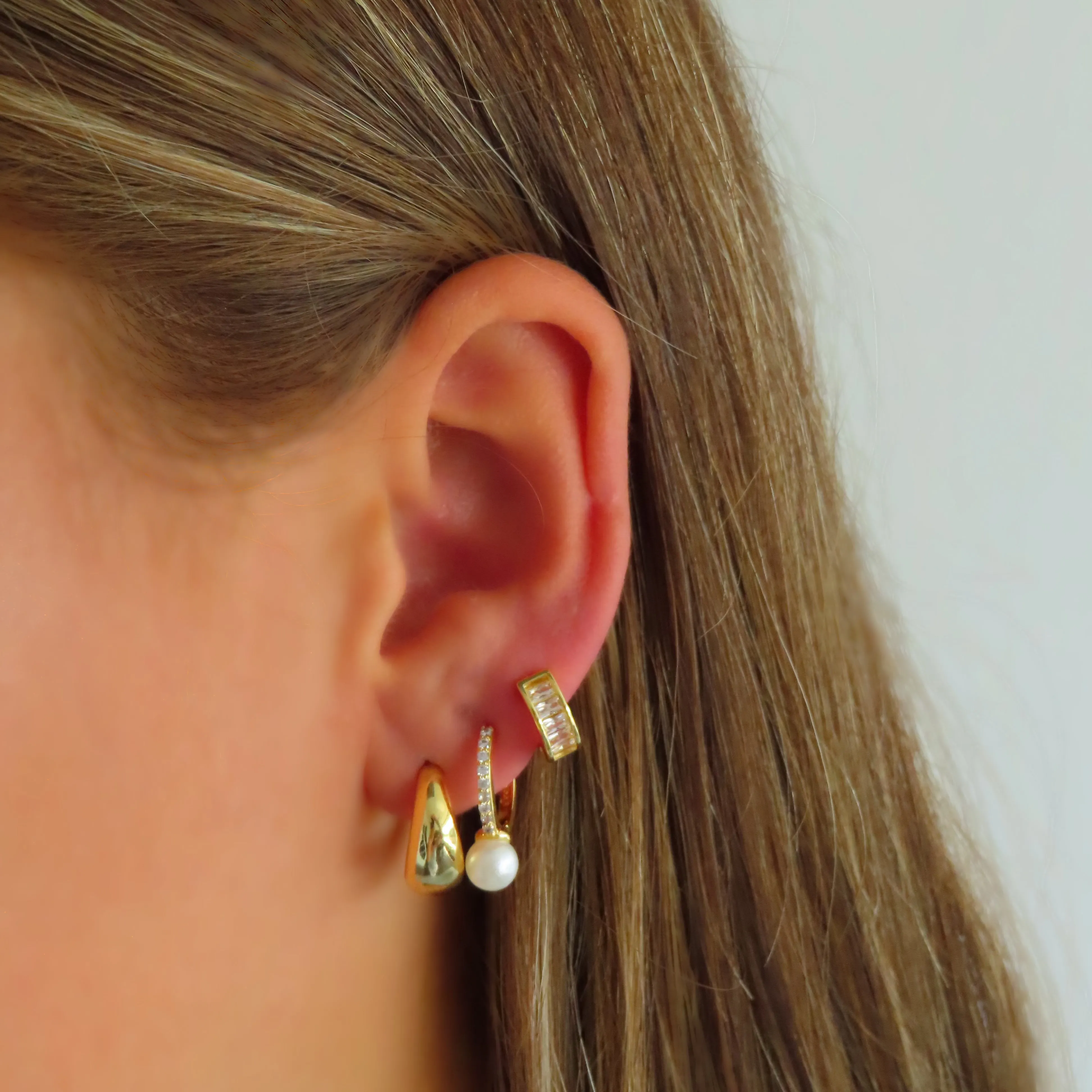 Teardrop Earrings sold by Evry Jewels product image thumbnail 3