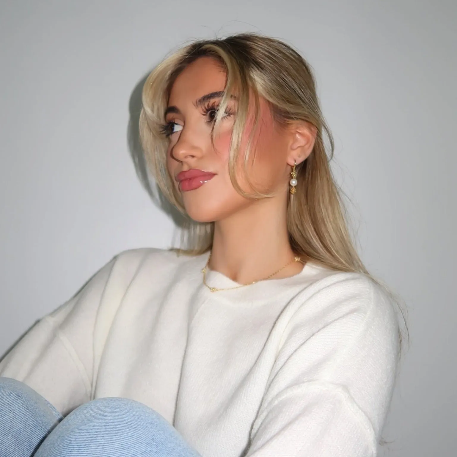 Precious Earrings sold by Evry Jewels product image thumbnail 4