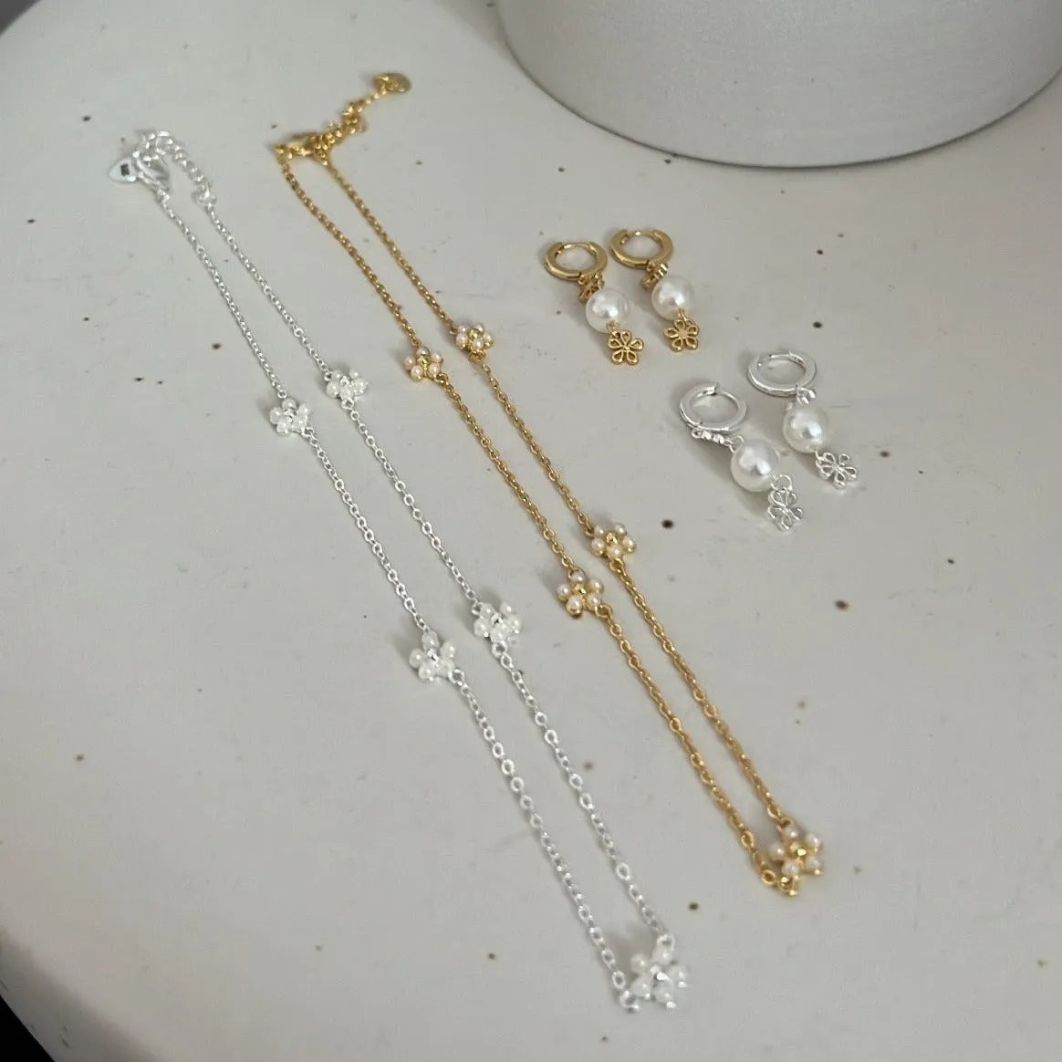 Precious Earrings sold by Evry Jewels product image thumbnail 3