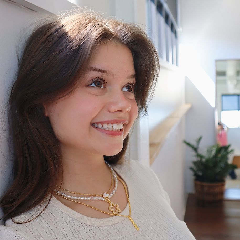 Blossoming Necklace sold by Evry Jewels product image thumbnail 2