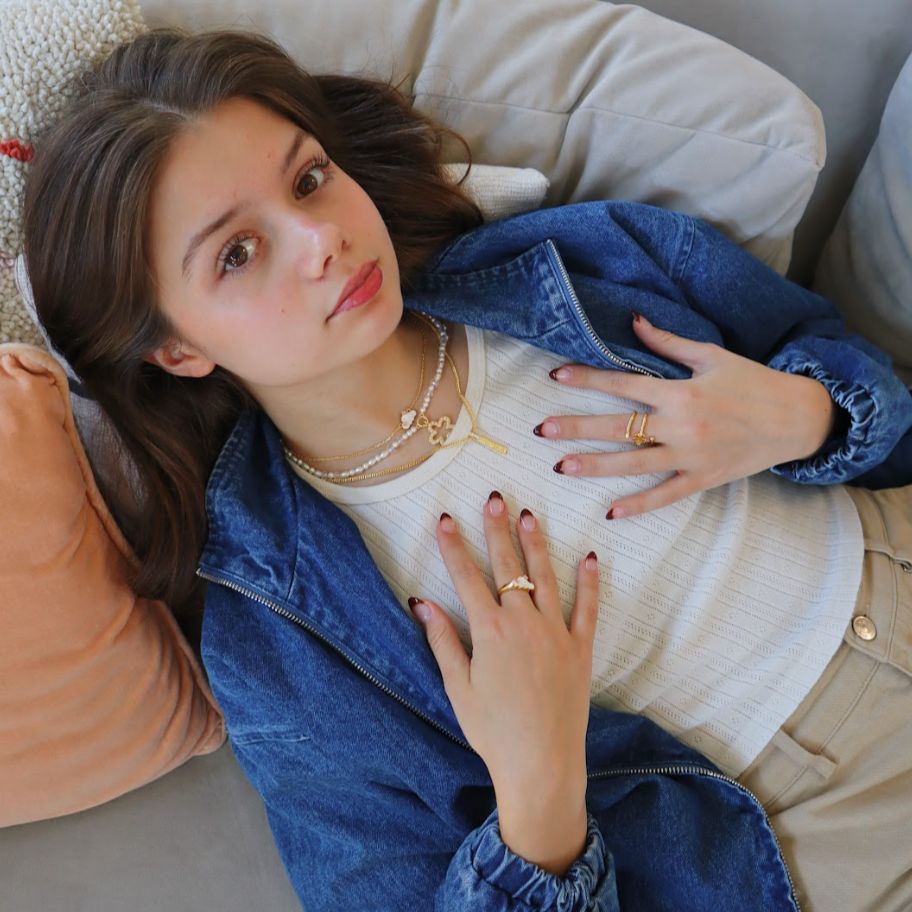 Blossoming Necklace sold by Evry Jewels product image thumbnail 5