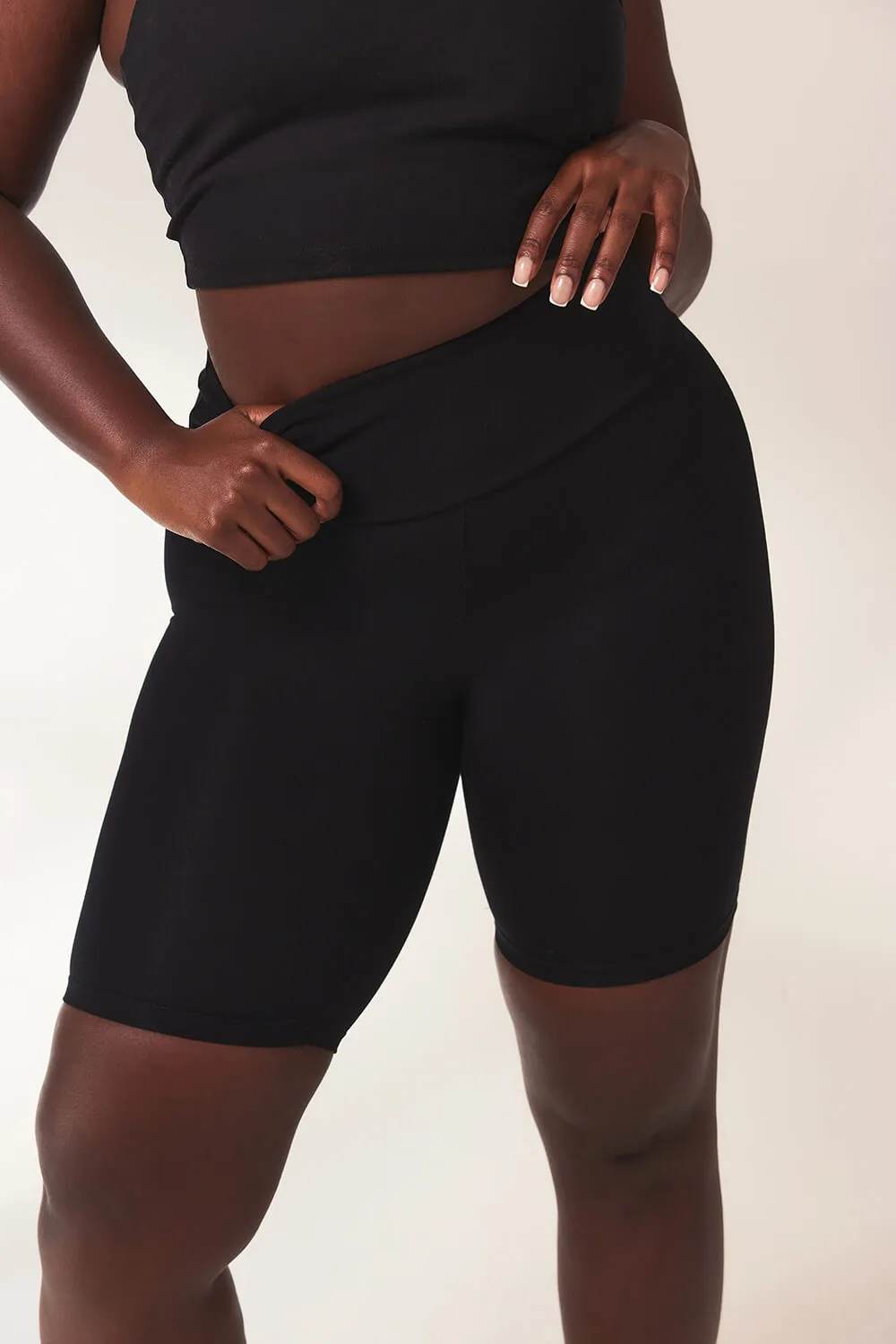 Curve Lightweight Everyday Cycling Shorts - Black sold by LOVALL product image thumbnail 4