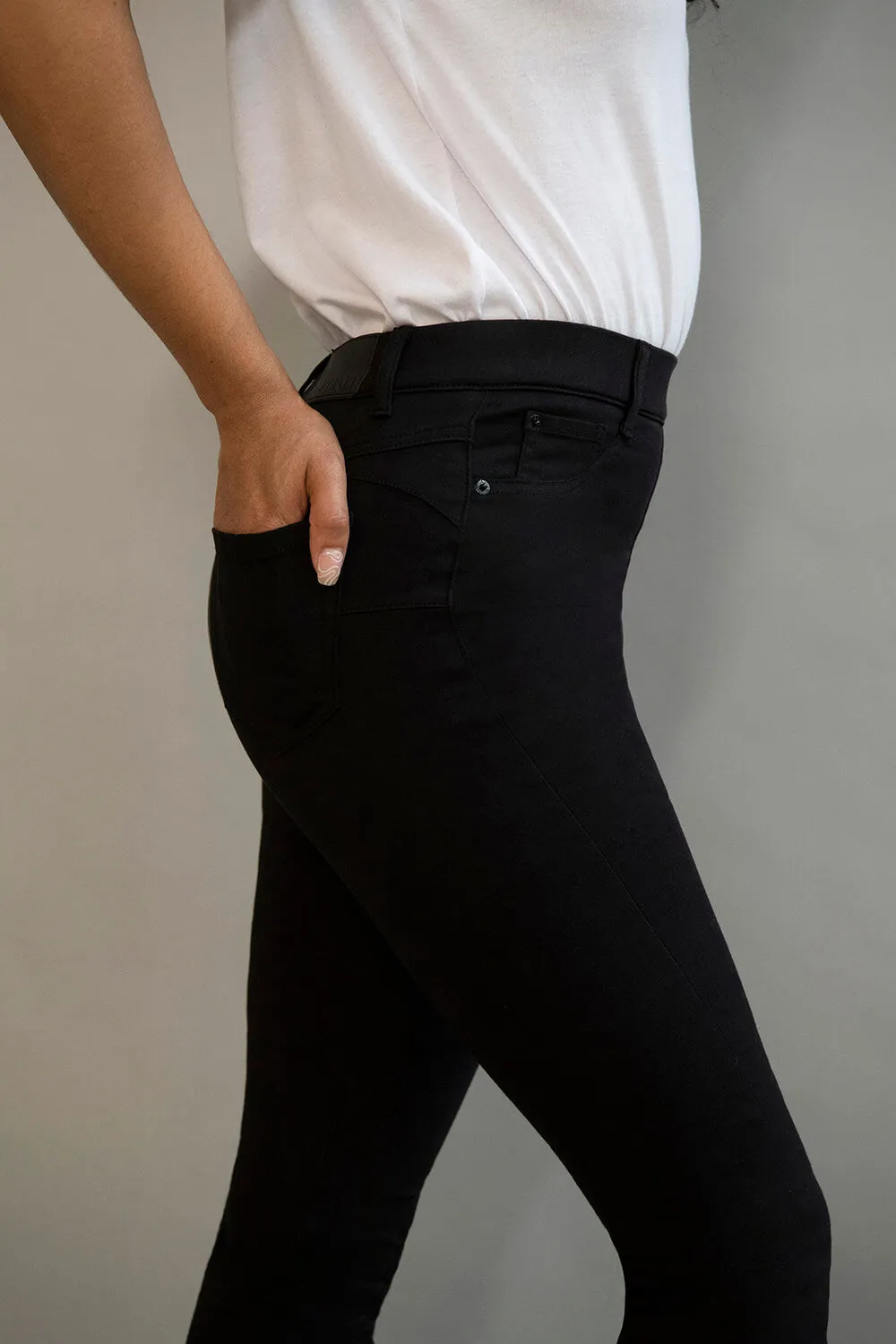 Ultimate Ankle Grazer Jeggings - Black sold by LOVALL product image thumbnail 4