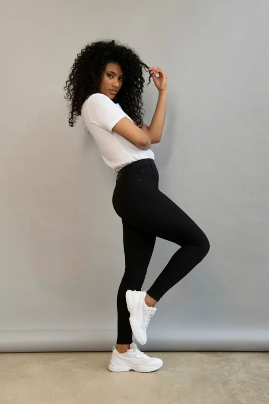 Ultimate Ankle Grazer Jeggings - Black sold by LOVALL