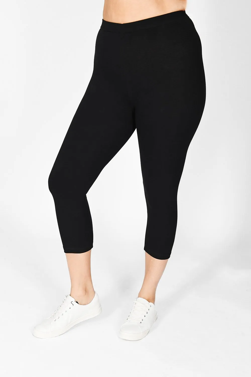 Curve Everyday Cropped Leggings - Black sold by LOVALL product image thumbnail 2