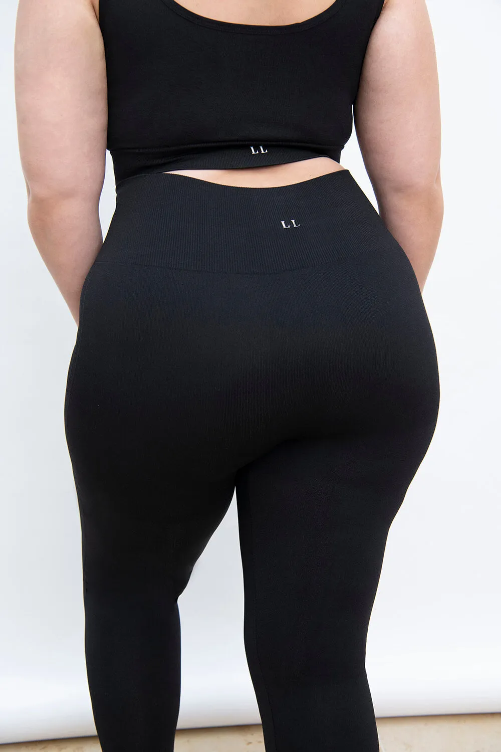 Curve Ultimate High Waisted Seamless Leggings - Black sold by LOVALL product image thumbnail 4