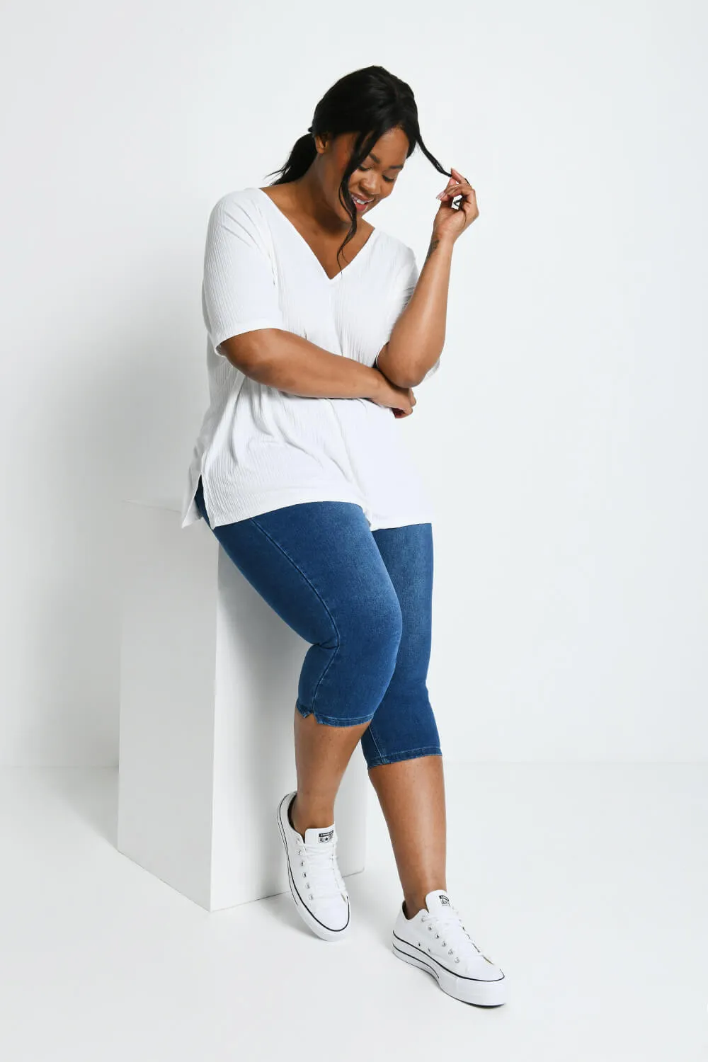 Curve Cropped Jeggings - Mid Blue sold by LOVALL product image thumbnail 5