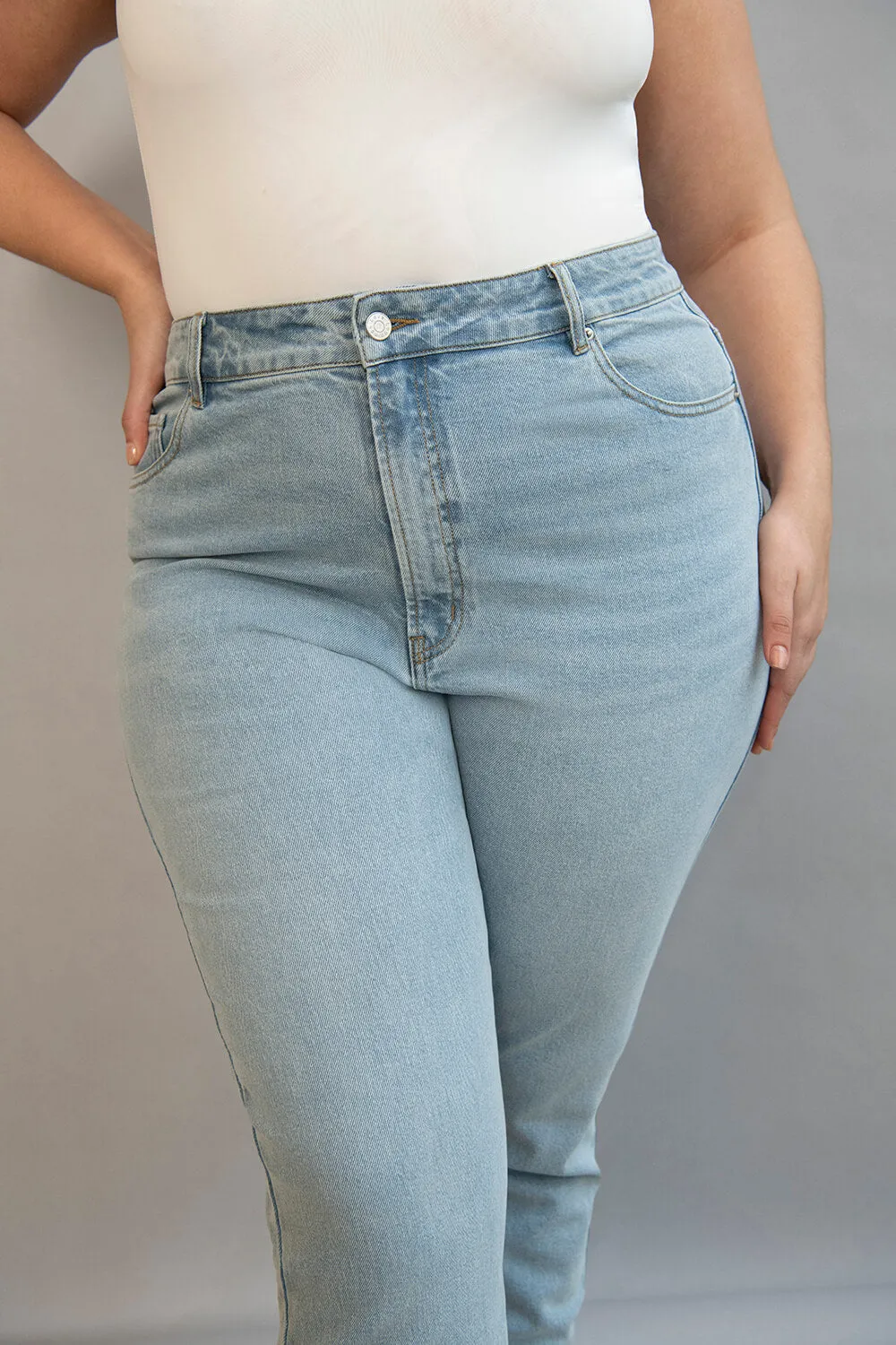 Curve Straight Jeans - Light Bleach sold by LOVALL product image thumbnail 4