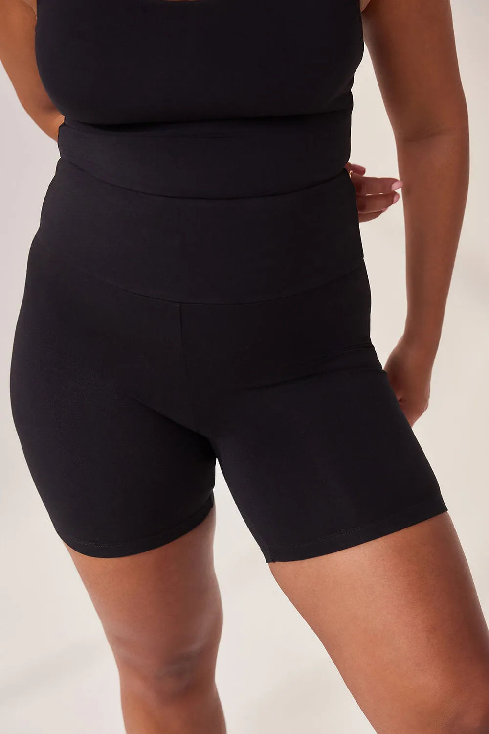 Curve Lightweight Everyday 6 Inch Cycling Shorts - Black sold by LOVALL product image thumbnail 4