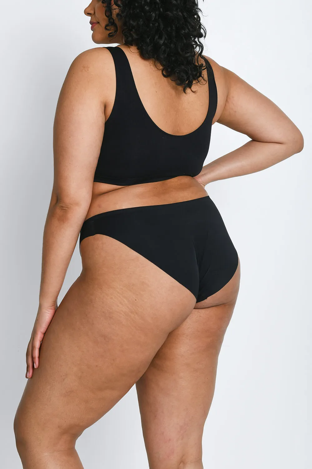 Curve Seamless High Leg Knickers 3 Pack sold by LOVALL product image thumbnail 5