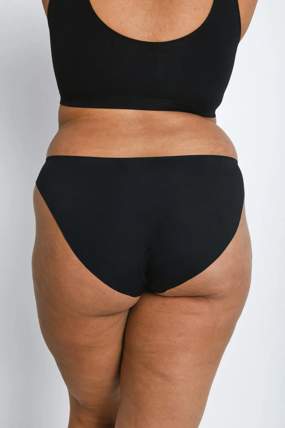 Curve Seamless High Leg Knickers 3 Pack sold by LOVALL product image thumbnail 4