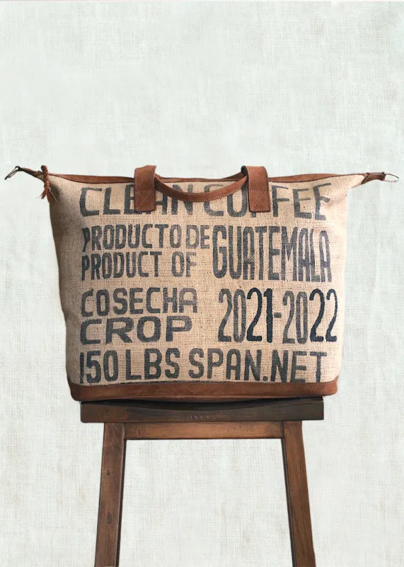 The Antigua Café Travel Bag sold by La Matera