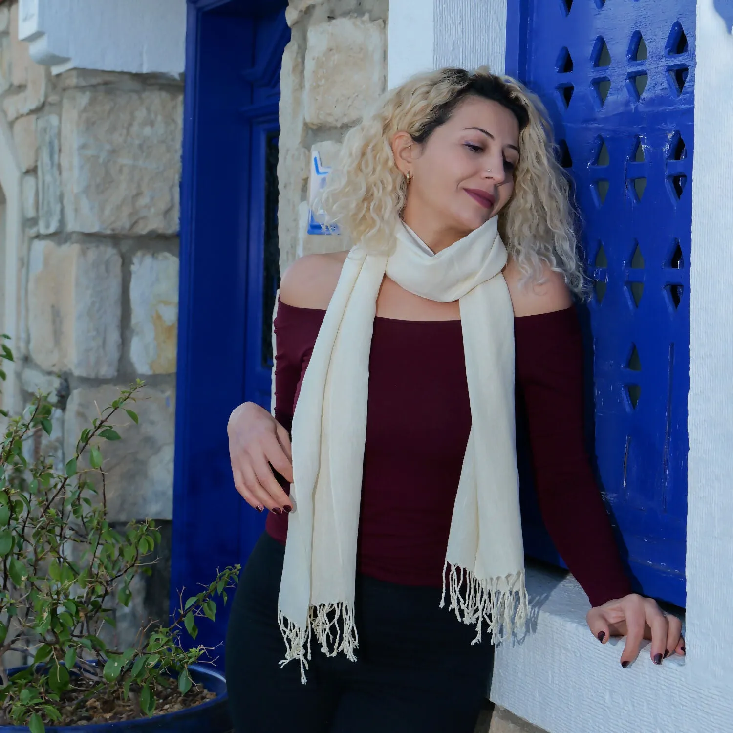 Luxurious Handwoven Silk Scarf in Soft Cream sold by wboxgo product image thumbnail 5