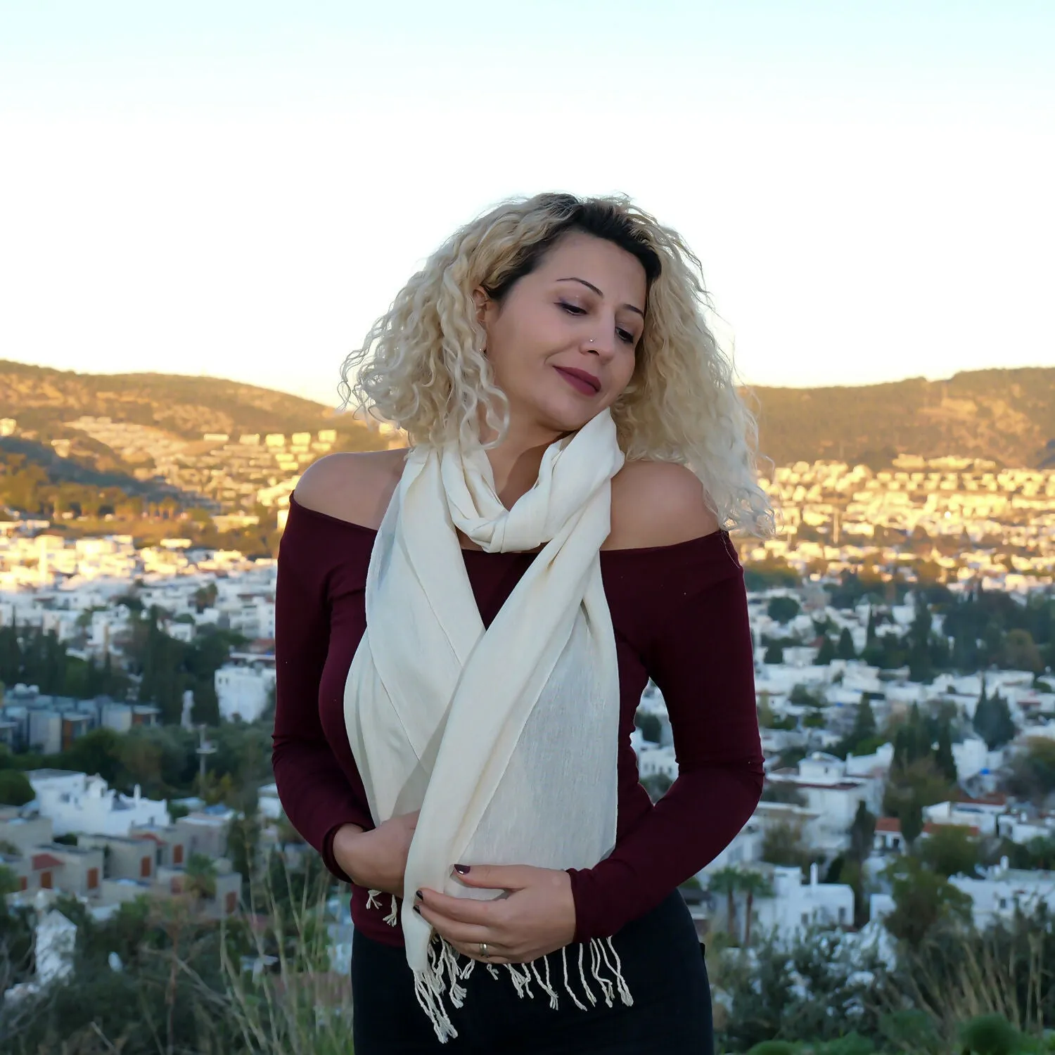 Luxurious Handwoven Silk Scarf in Soft Cream sold by wboxgo product image thumbnail 4