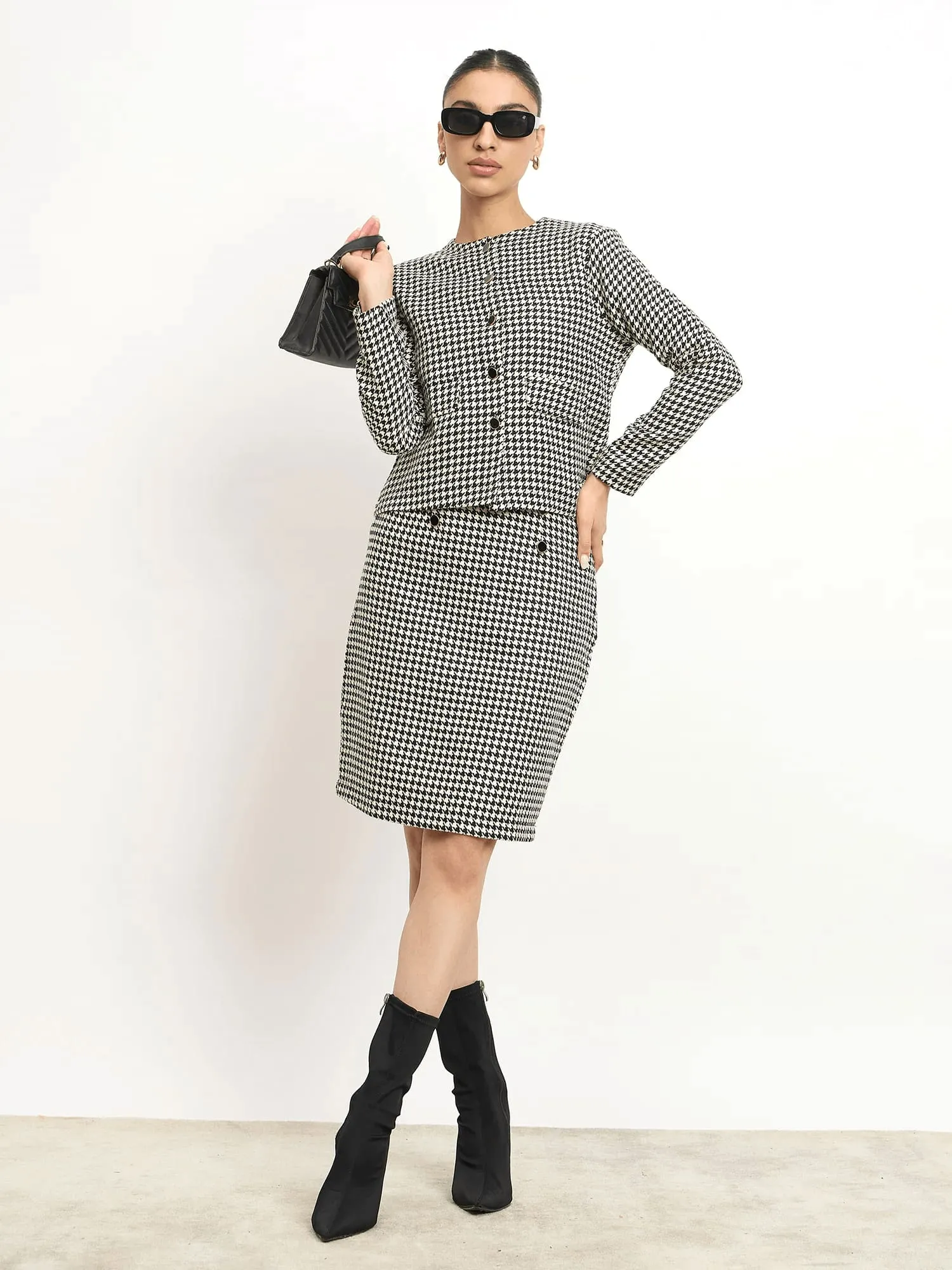 Susie Button Down Short Jacket - Black & White sold by Salt Attire product image thumbnail 5