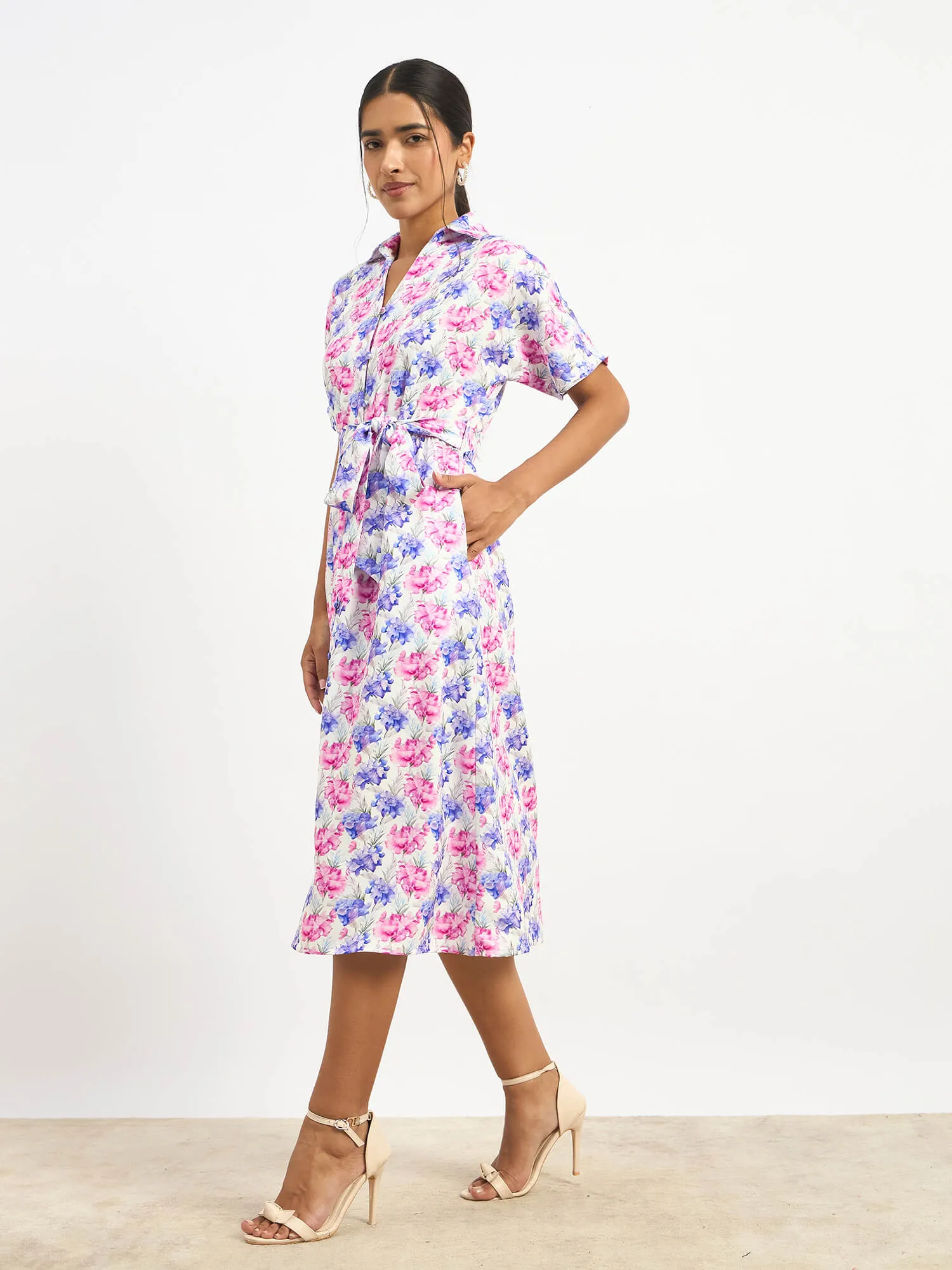 Melski Dolman Sleeve Shirt Dress - Printed Hydrangea sold by Salt Attire product image thumbnail 5