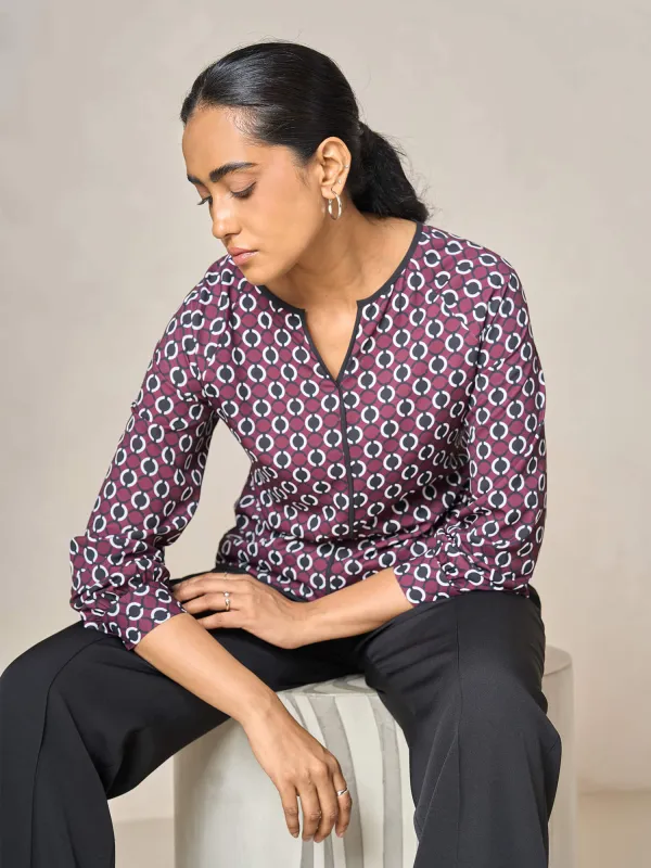 Ayden Notch neck contrast detail top-brown sold by Salt Attire