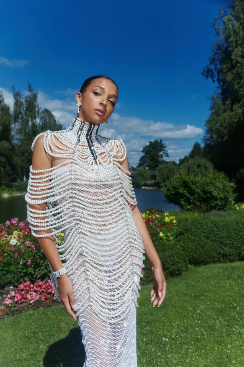 Pearl Cape sold by Santa Brand product image thumbnail 2