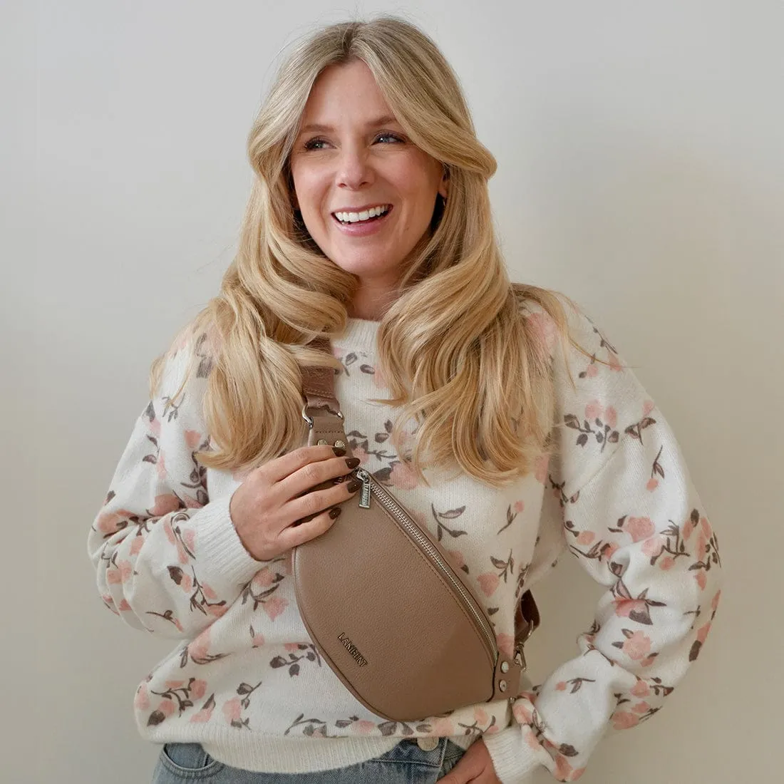The Sarah – 2-in-1 Terra Vegan Leather Belt Bag sold by Lambert product image thumbnail 2
