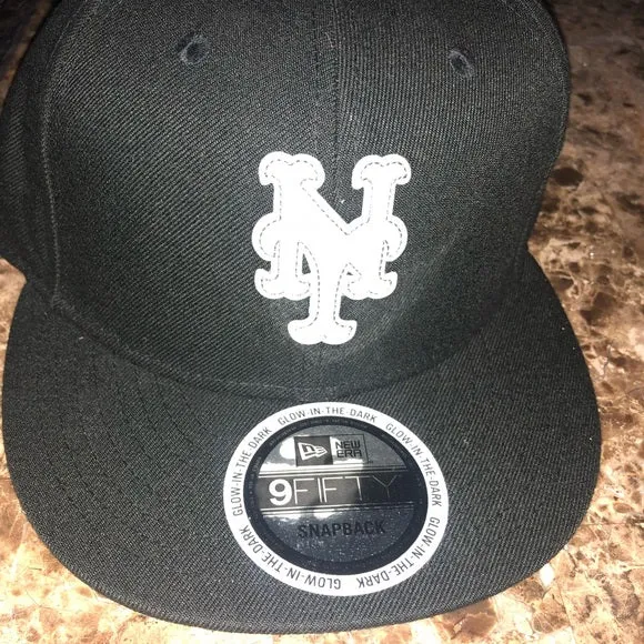 New Classic MLB New York Mets Black New Era Hat sold by Unleashed Streetwear