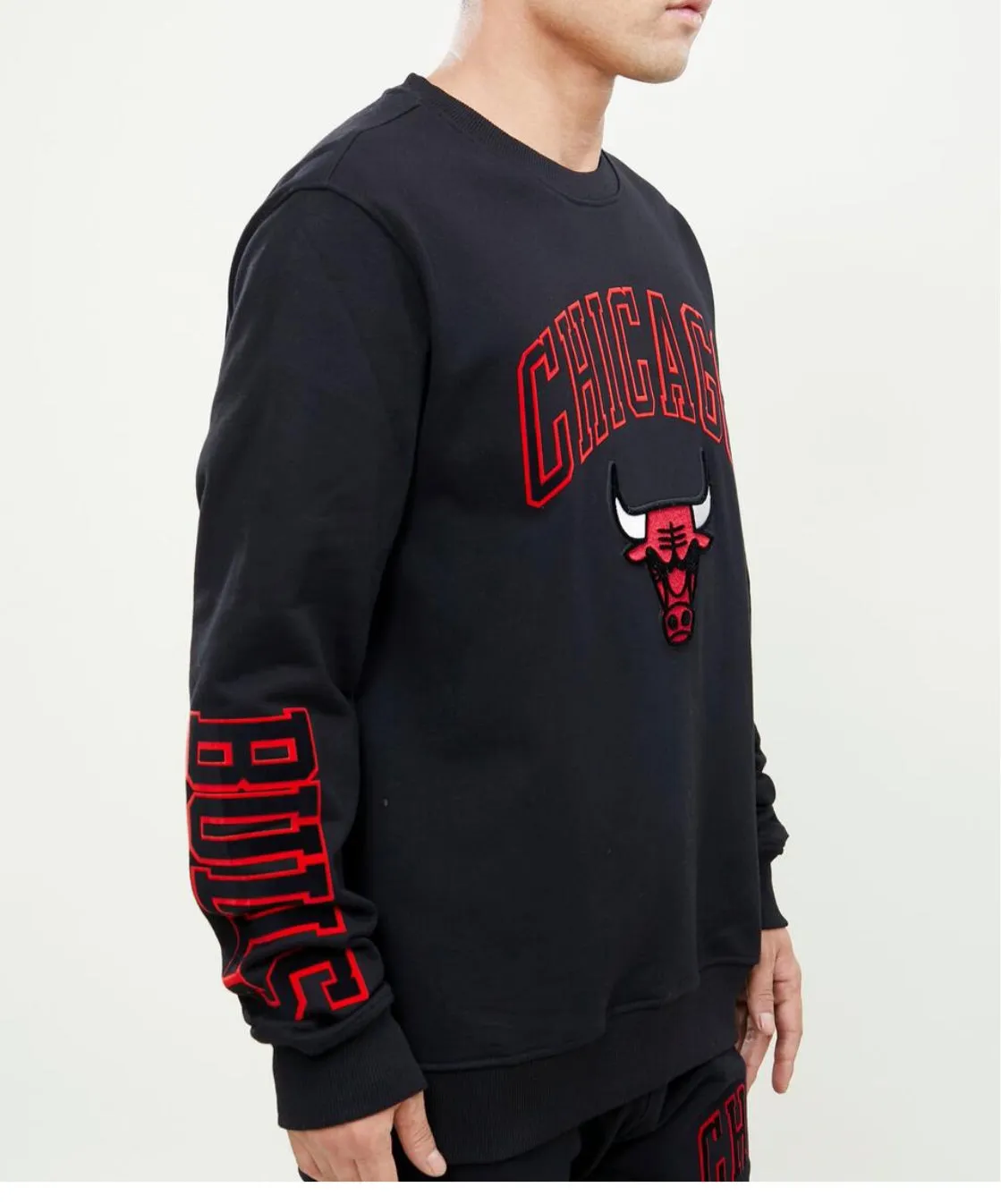 Pro Standard Chicago Bulls Crew Sweatshirt sold by Unleashed Streetwear product image thumbnail 2
