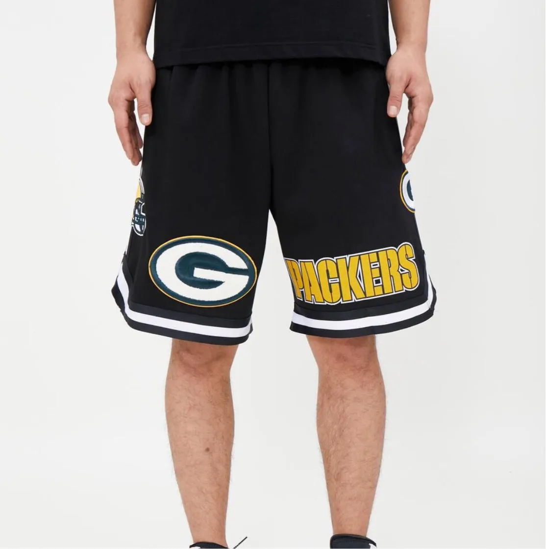 Pro Standard 2 Piece Green Bay Packers Short Set sold by Unleashed Streetwear product image thumbnail 4