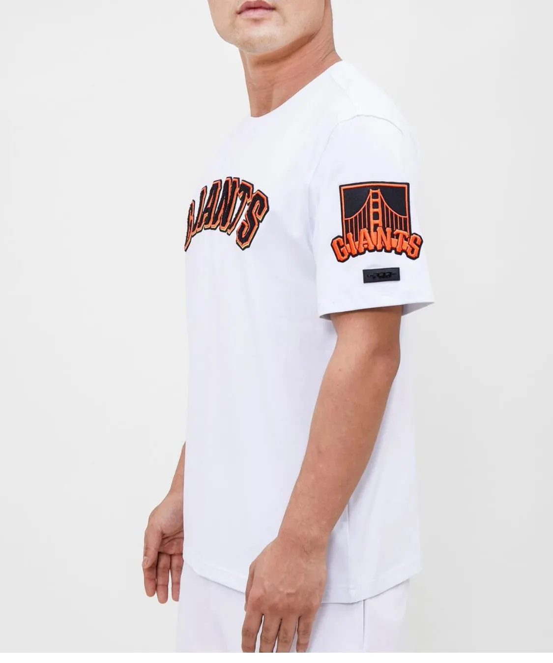 Pro Standard 2 Piece San Francisco Giants Short Set sold by Unleashed Streetwear product image thumbnail 3