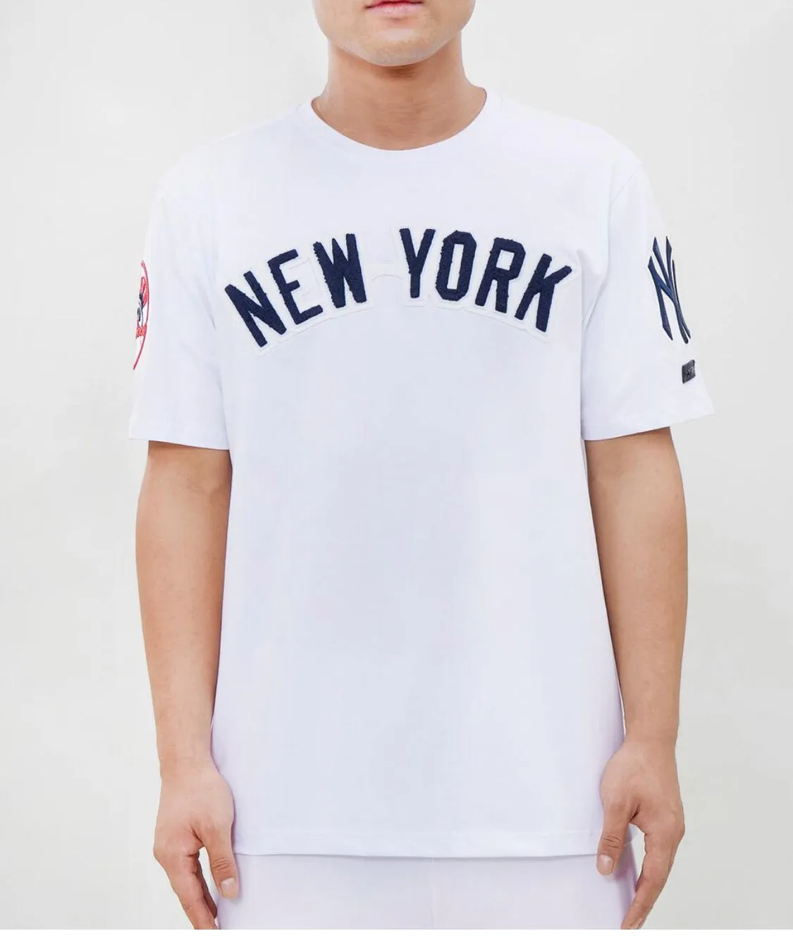 Pro Standard 2 Piece White NY Yankees Short Set sold by Unleashed Streetwear product image thumbnail 2