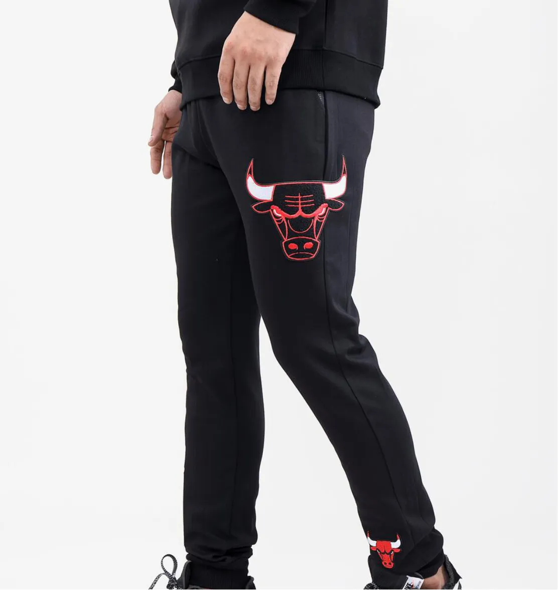 Men’s Pro Standard Chicago Bulls 2 Piece Sweat Suit Set sold by Unleashed Streetwear product image thumbnail 4