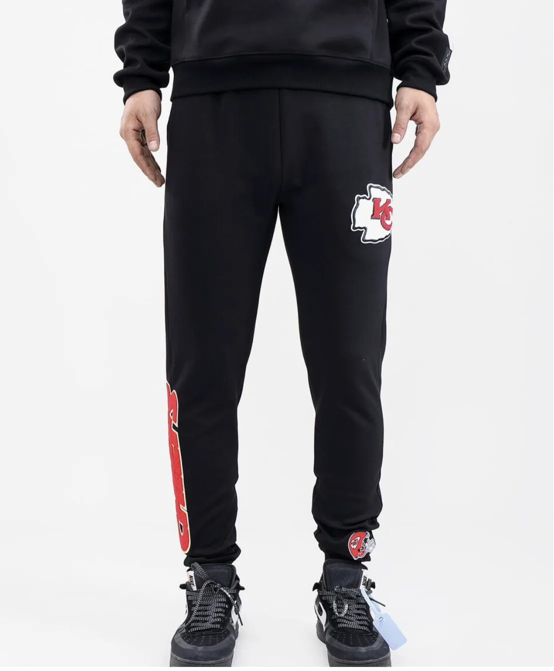 Men’s Pro Standard Kansas City Chiefs 2 Piece Sweat Suit Set sold by Unleashed Streetwear product image thumbnail 5