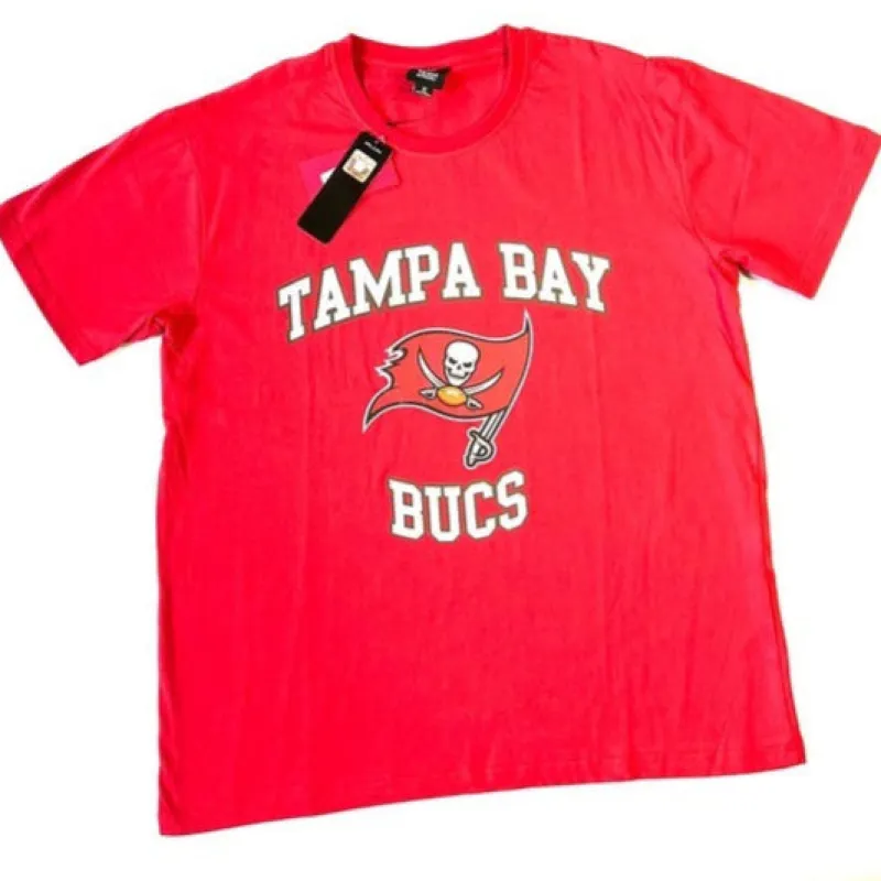 Foco Sports Tampa Bay Buccaneers NEW Licensed NFL Short Sleeve Mens Tee Shirt sold by Unleashed Streetwear