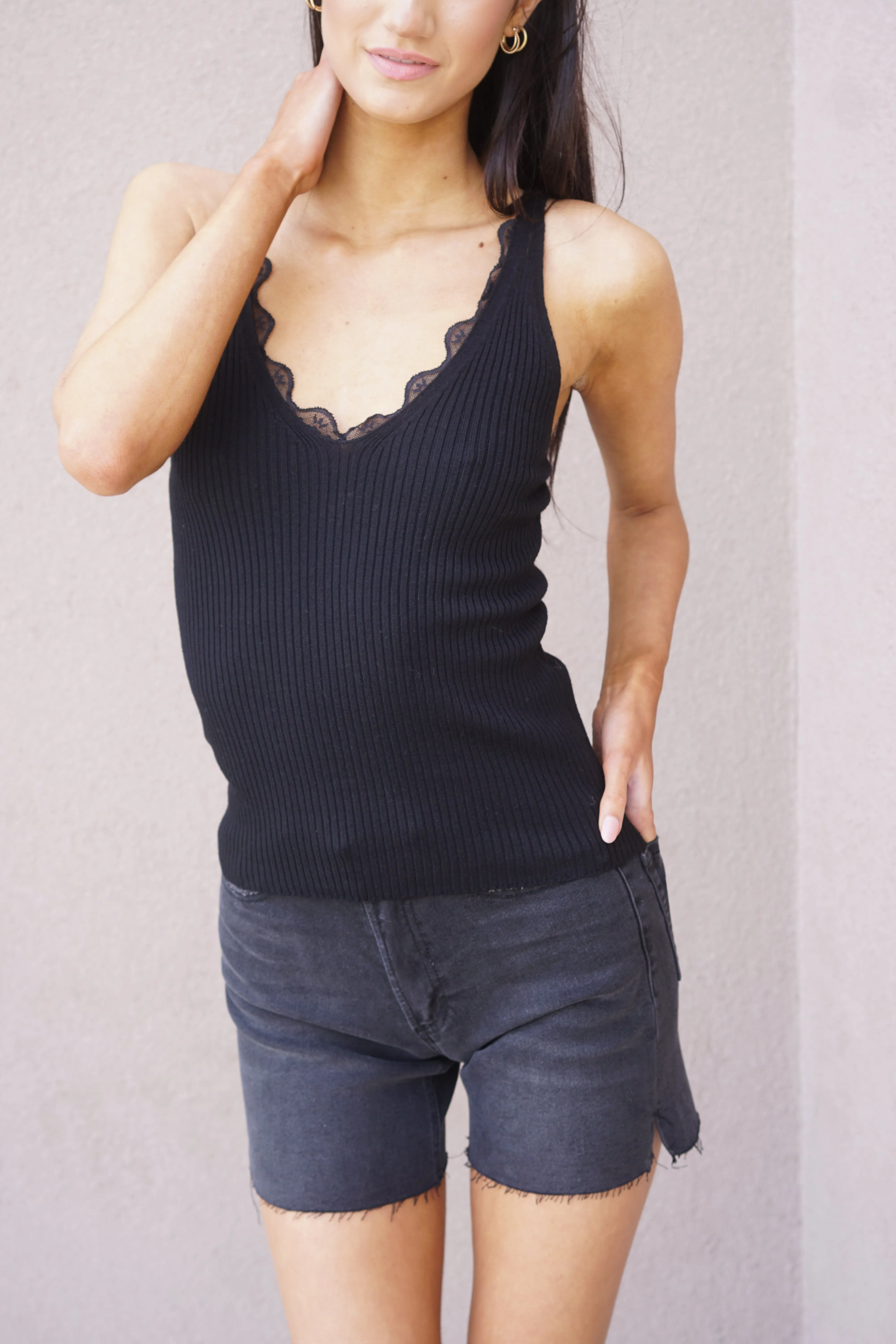 Vilja Top-BLK - Vero Moda sold by Uforia Muse product image thumbnail 2