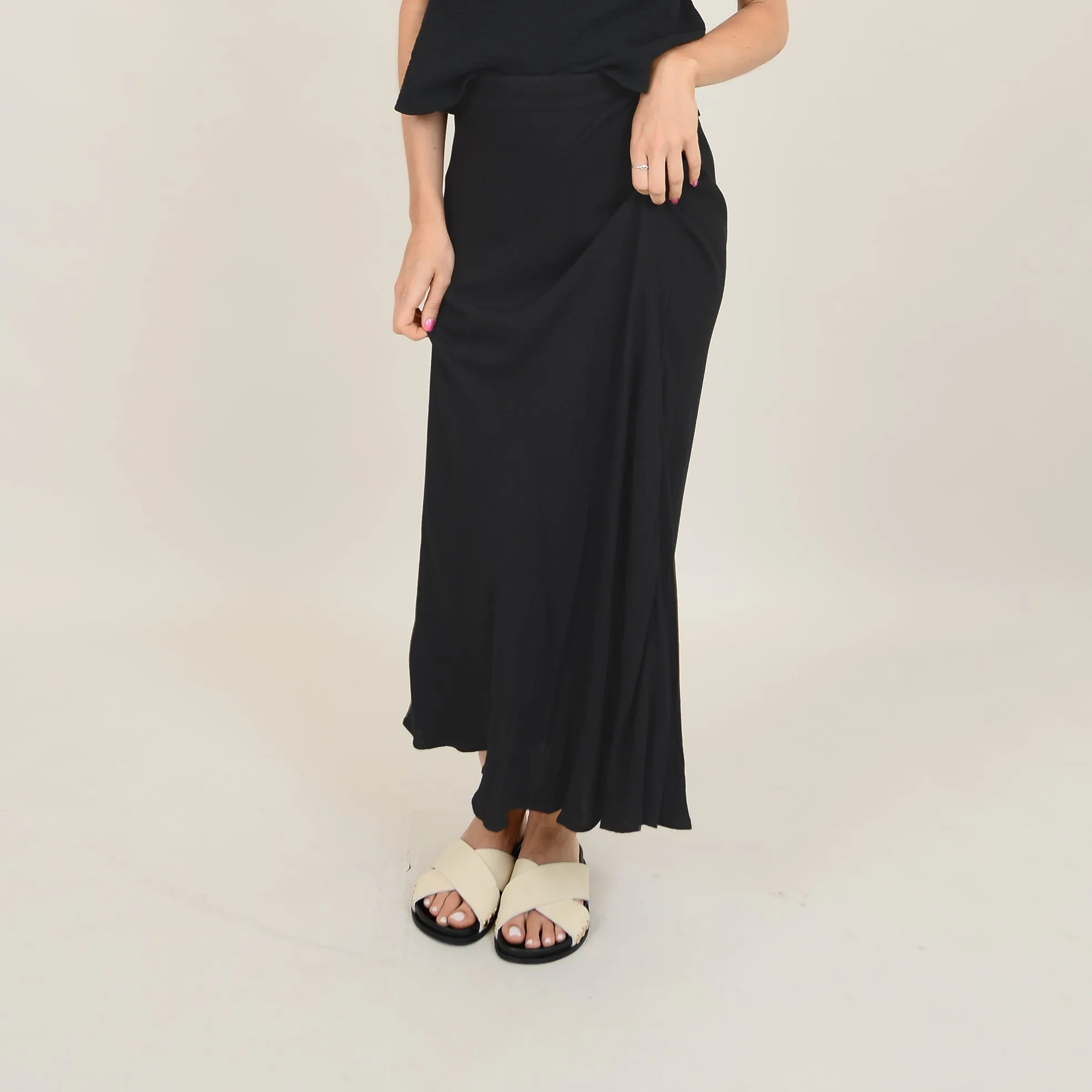 Alice Long Skirt-Rd Style sold by Uforia Muse product image thumbnail 4