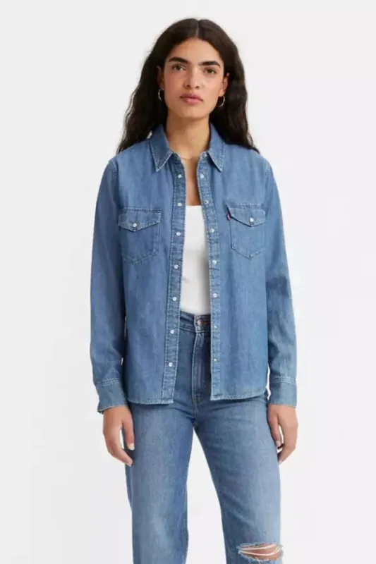 Iconic Shirt- Levi's sold by Uforia Muse