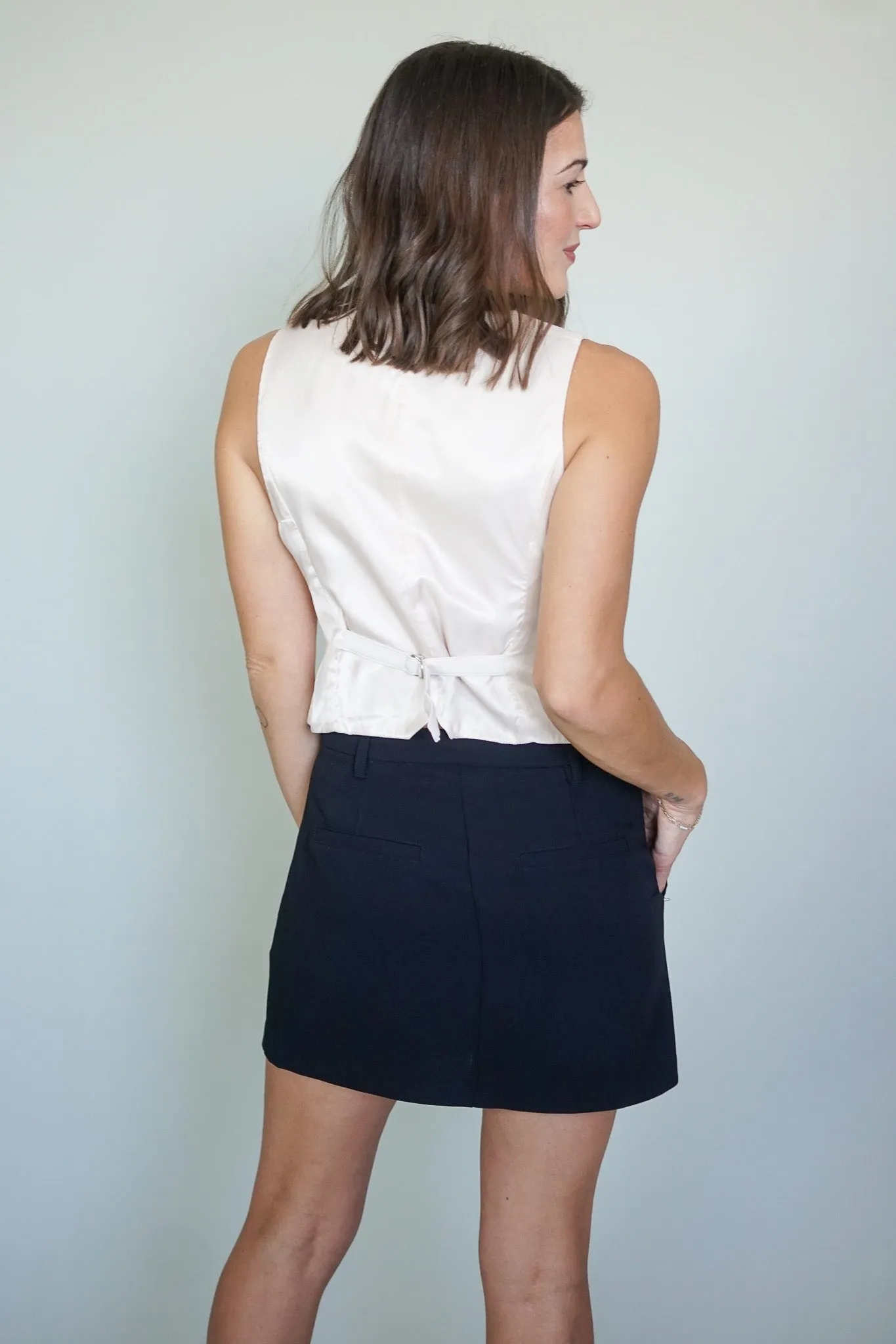 Strade Vest-Rd Style sold by Uforia Muse product image thumbnail 5