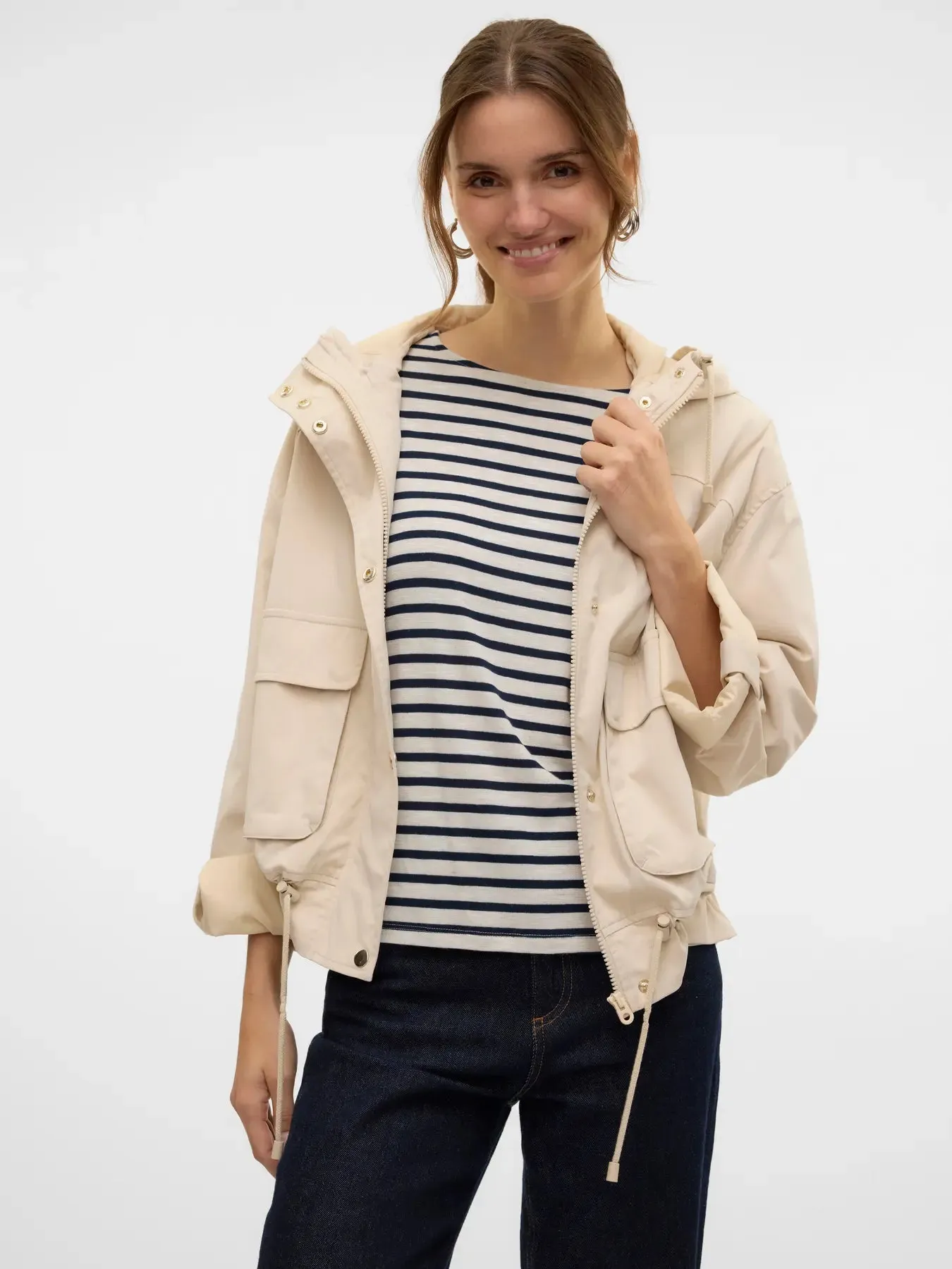 Chelsea S. Short Jacket- Vero Moda sold by Uforia Muse product image thumbnail 3