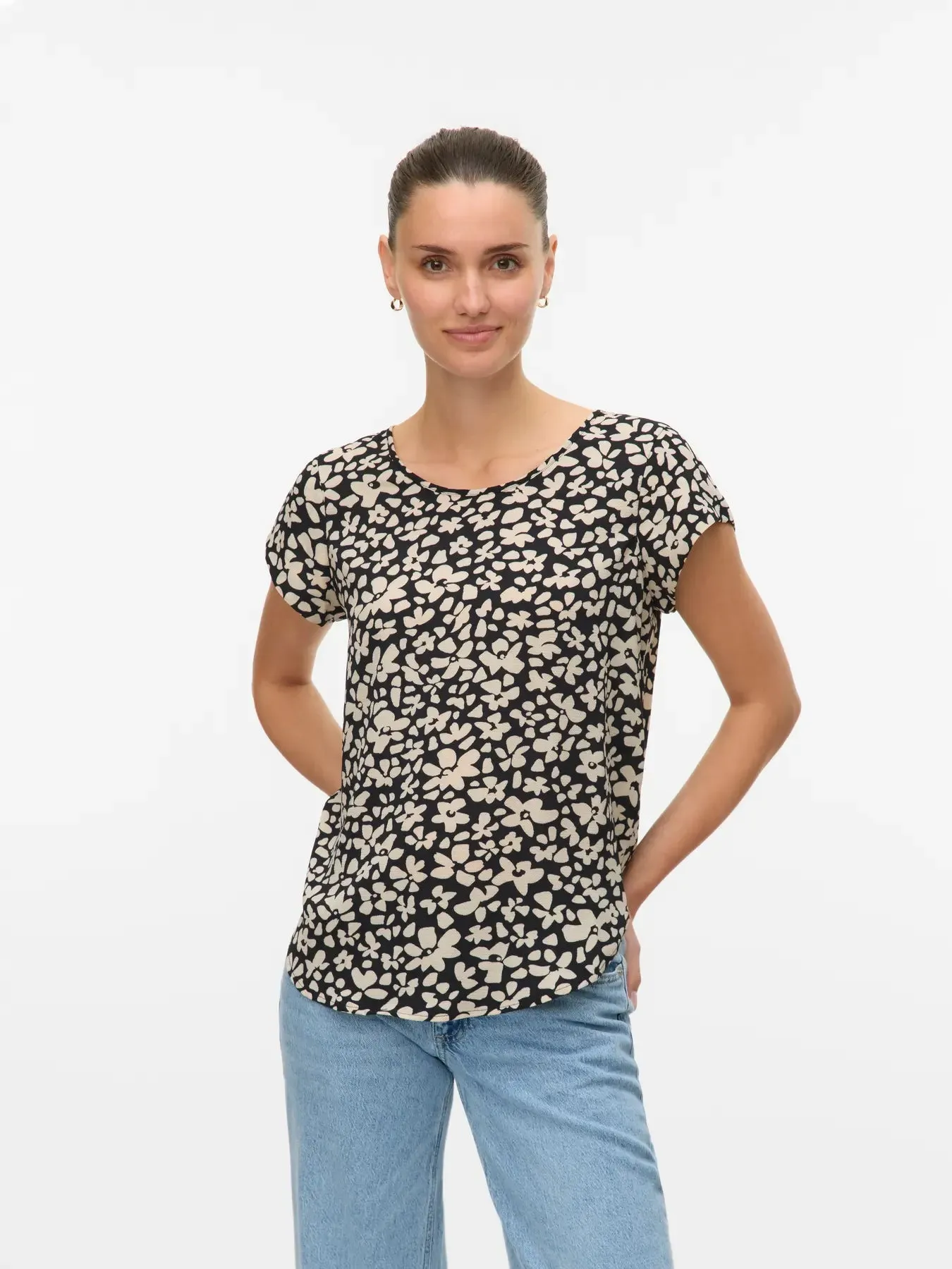 Sallie Top-Vero Moda sold by Uforia Muse