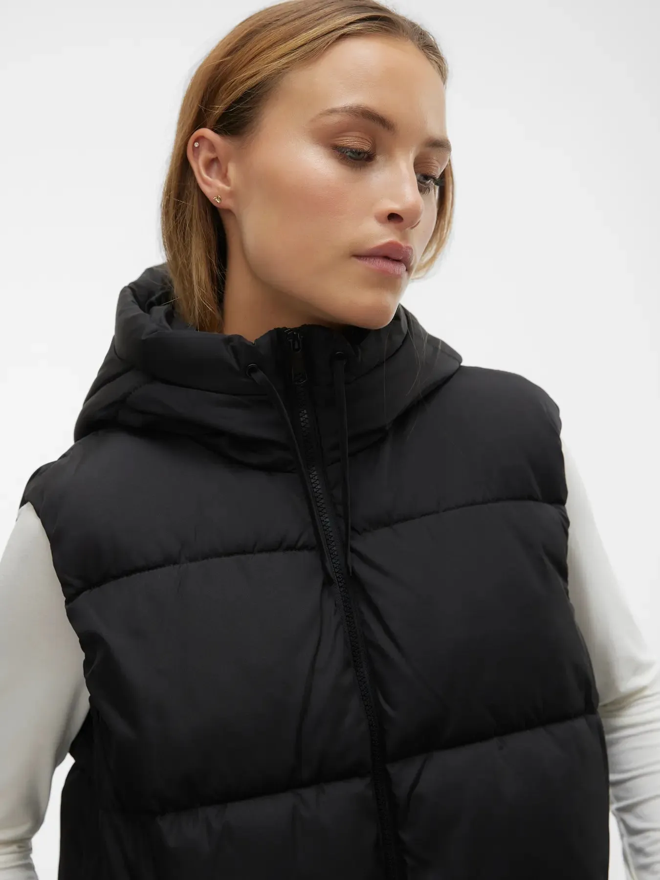 Liganne Puff Vest-Vero Moda sold by Uforia Muse product image thumbnail 5