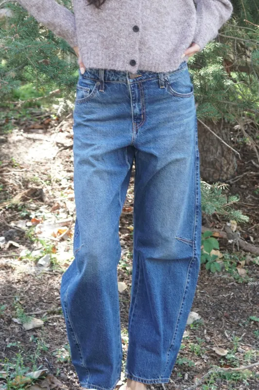 Baggy Dad Barrel-Most Wanted-Levis sold by Uforia Muse