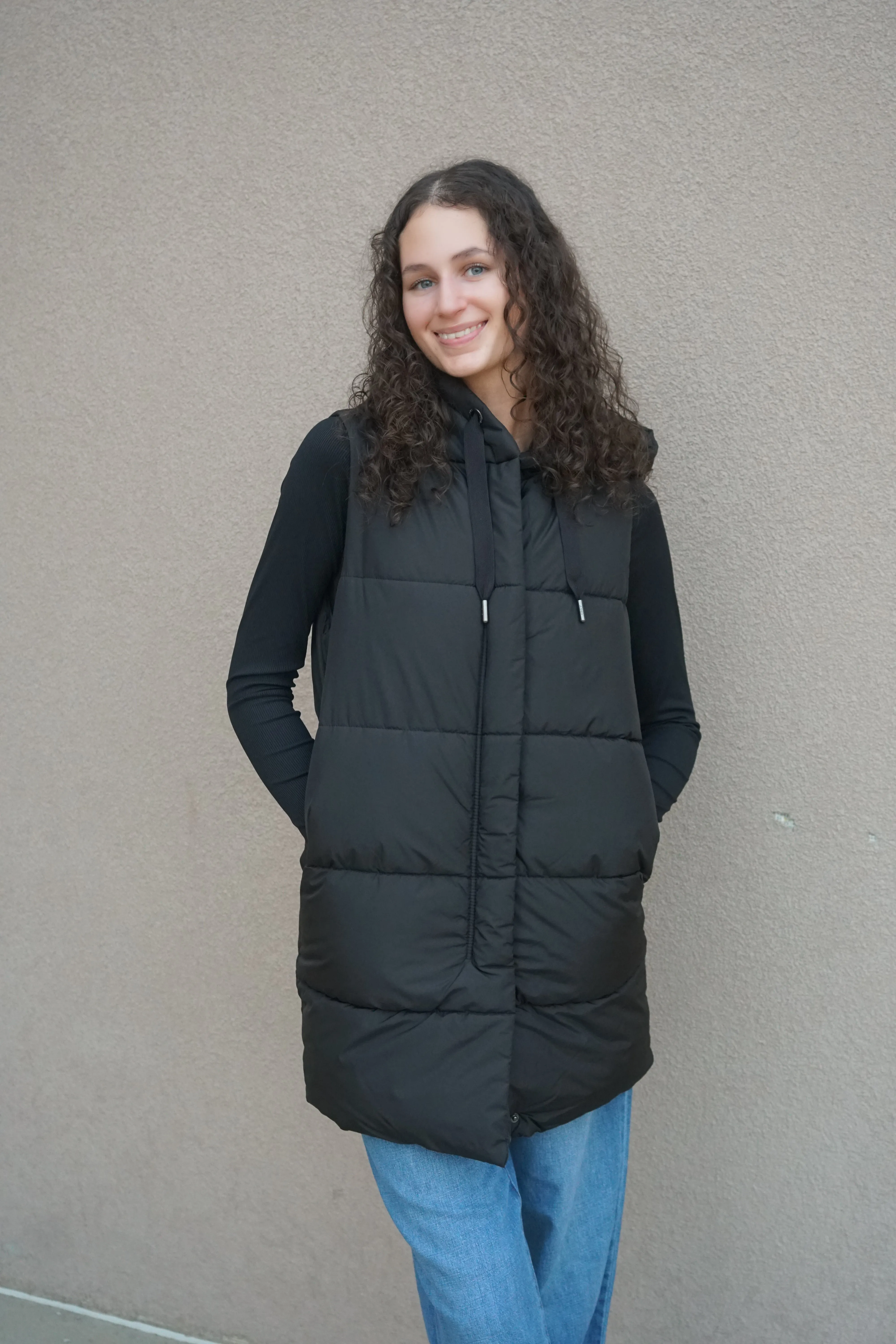Asta Puffer Vest-Blk- Only sold by Uforia Muse product image thumbnail 3