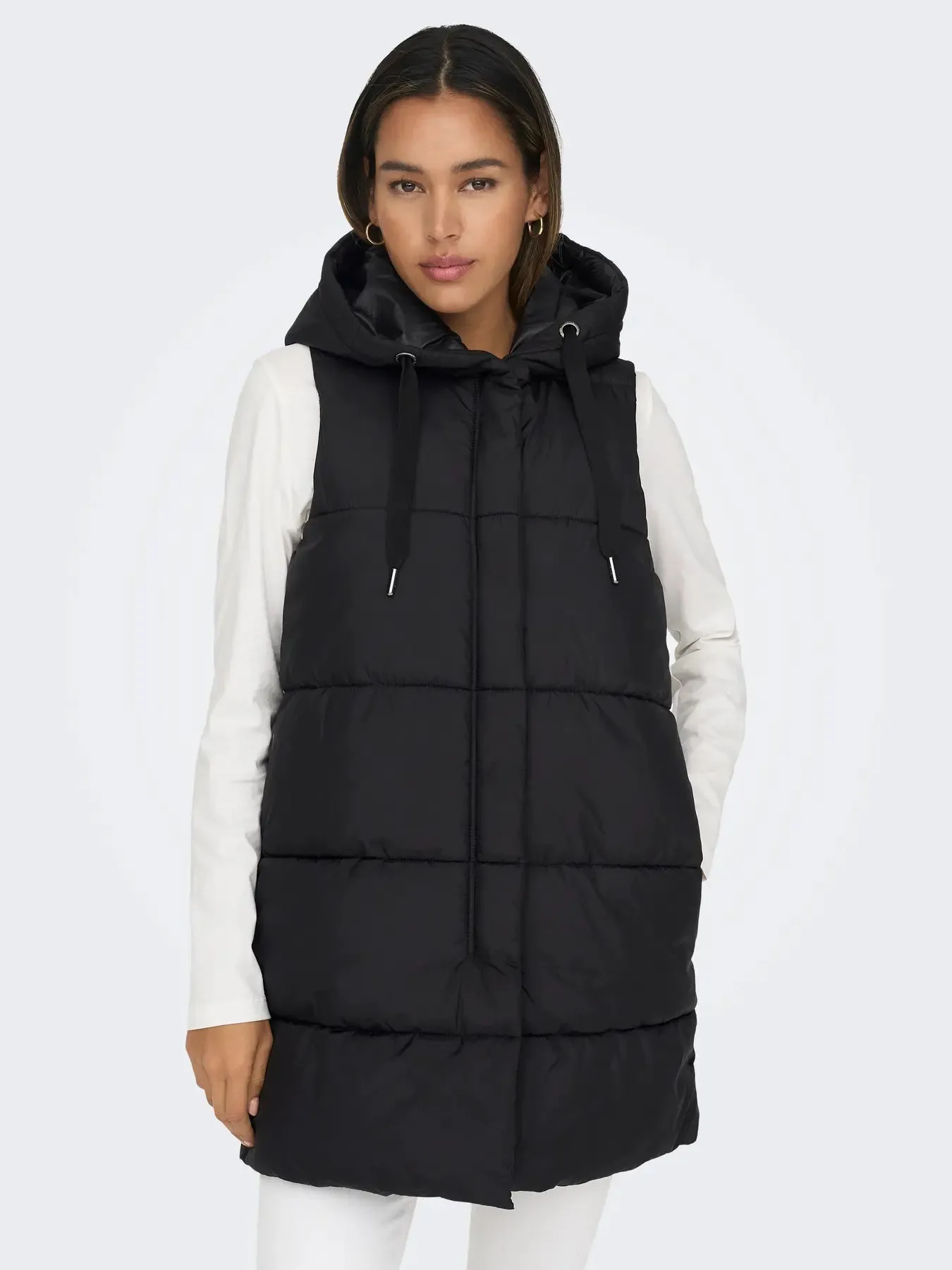 Asta Puffer Vest-Blk- Only sold by Uforia Muse product image thumbnail 5