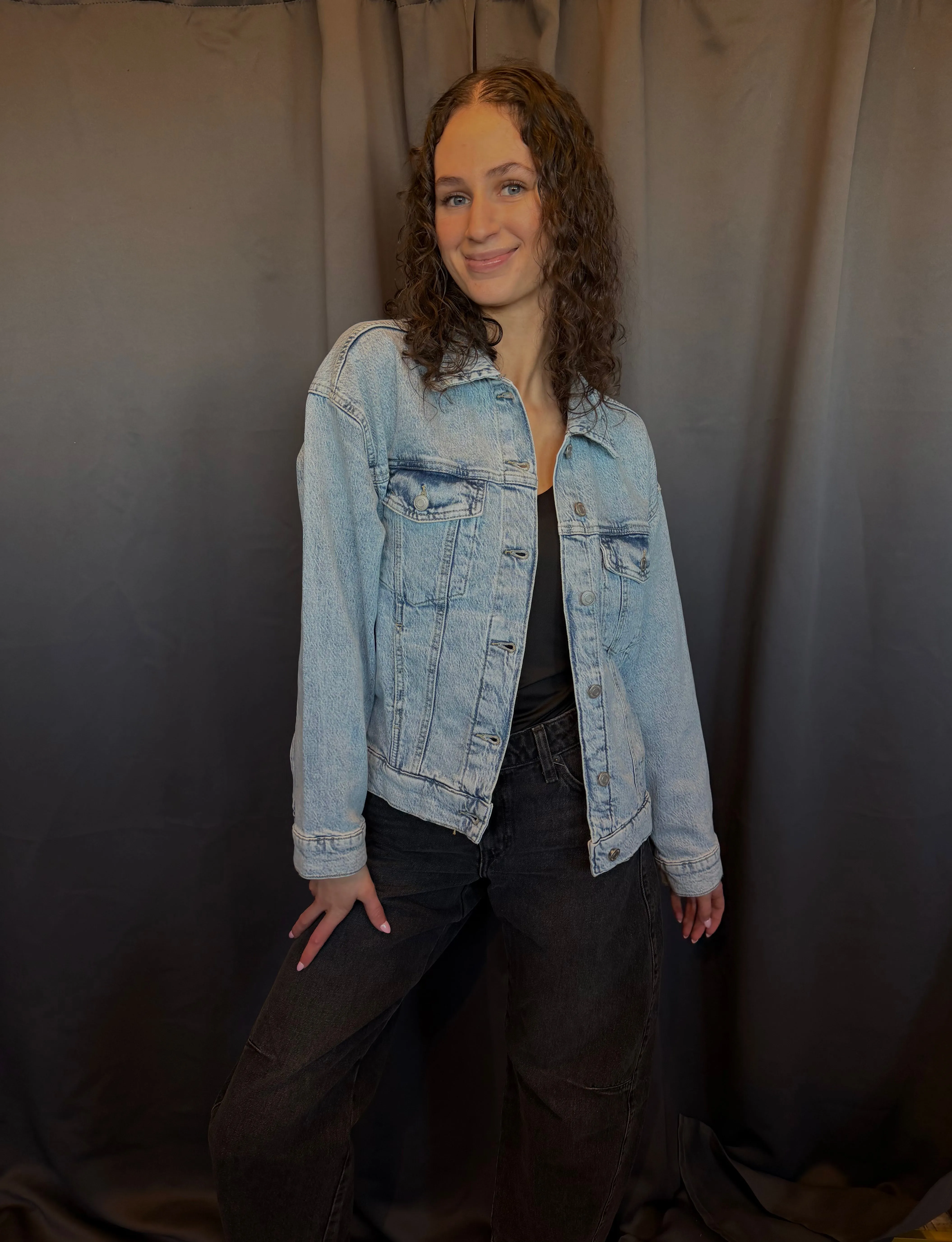 Tessa Oversize Jane Jacket-Vero Moda sold by Uforia Muse product image thumbnail 2