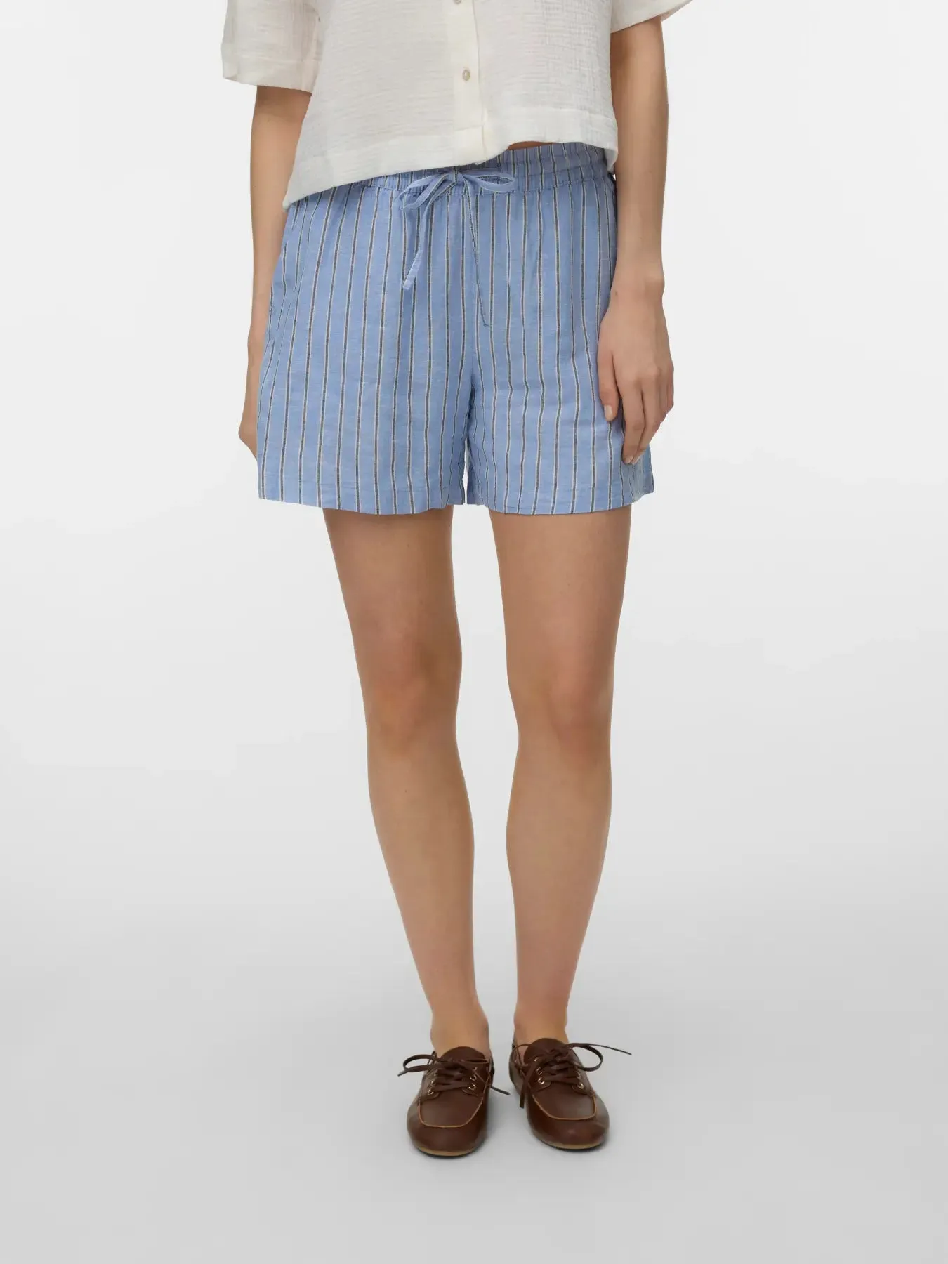 Linn Boxy Short-Vero Moda sold by Uforia Muse
