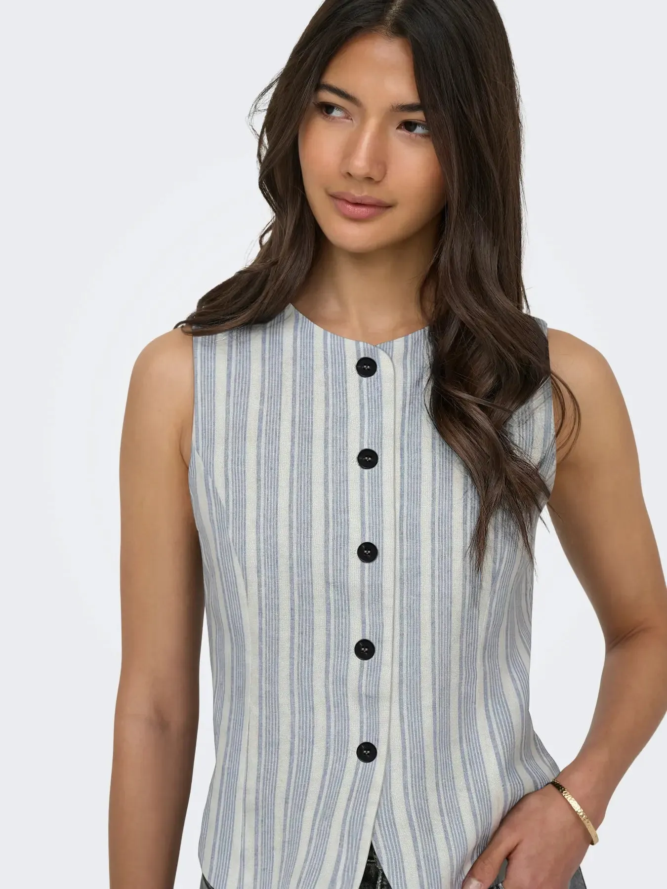 Goa Vest-Only sold by Uforia Muse product image thumbnail 2
